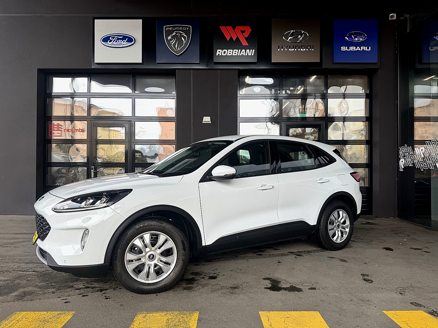 FORD Kuga 2.0 TDCi EcoBlue Cool & Connect 4WD