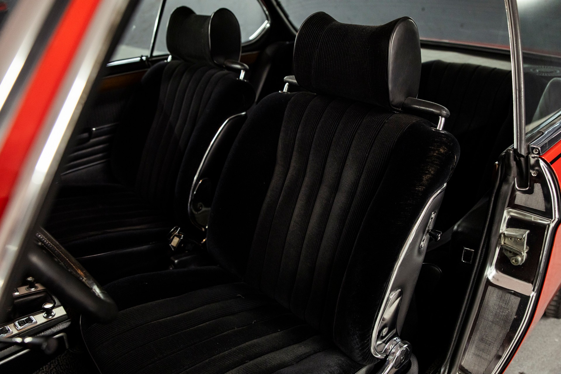 BMW CSI Veteranfahrzeug-image-9