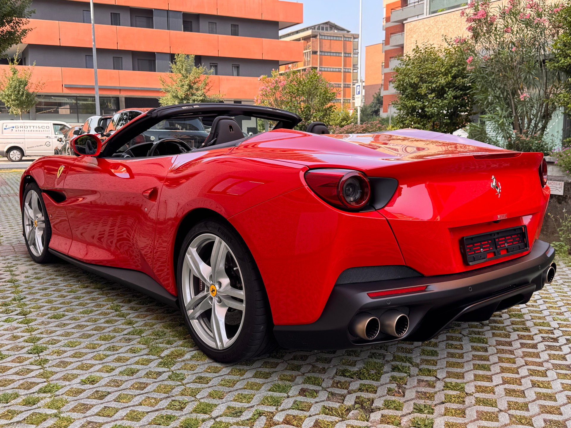 FERRARI Portofino 3.9 V8 T-image-4