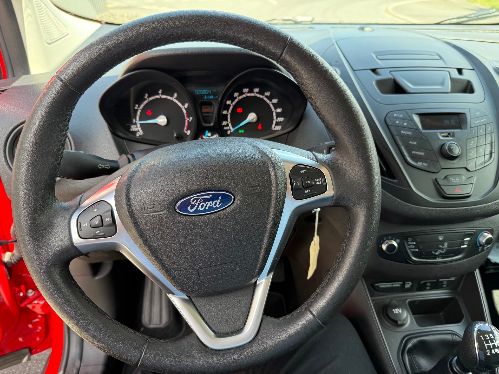 FORD Tourneo Courier 1.0 SCTi Trend AVEC TACHYMÈTRE PROFESSIONNEL-image-24