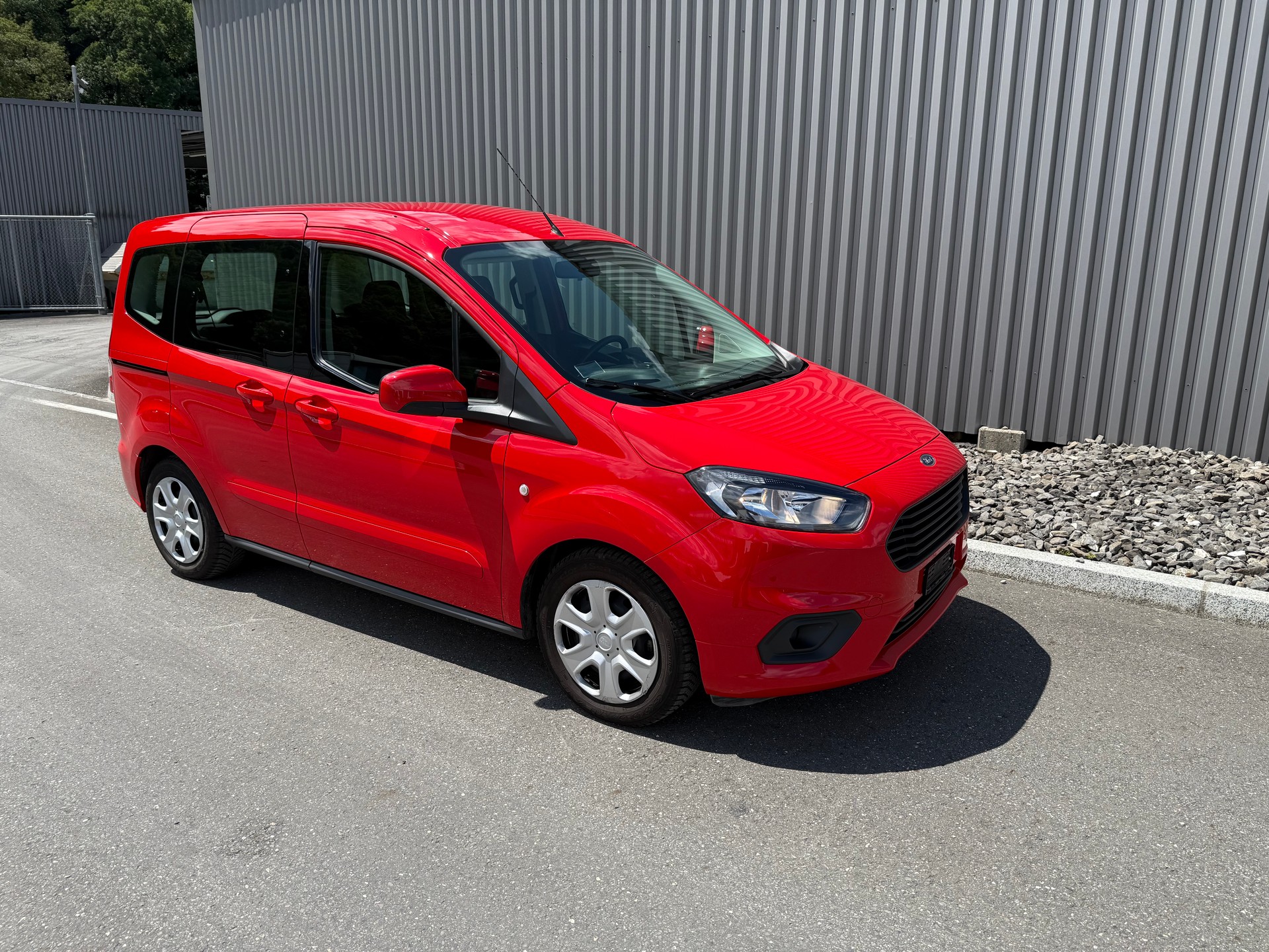 FORD Tourneo Courier 1.0 SCTi Trend AVEC TACHYMÈTRE PROFESSIONNEL-image-9