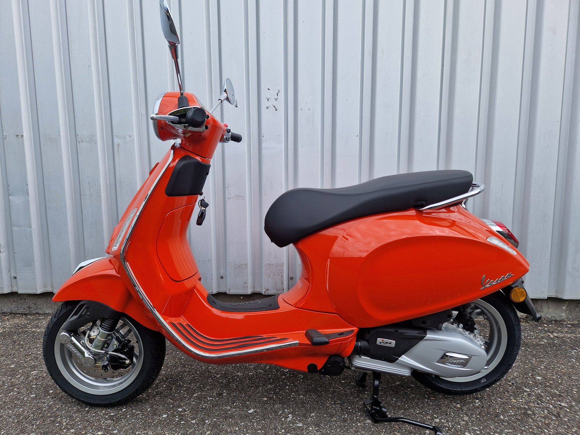 PIAGGIO Vespa 125 Primavera ABS-image-12