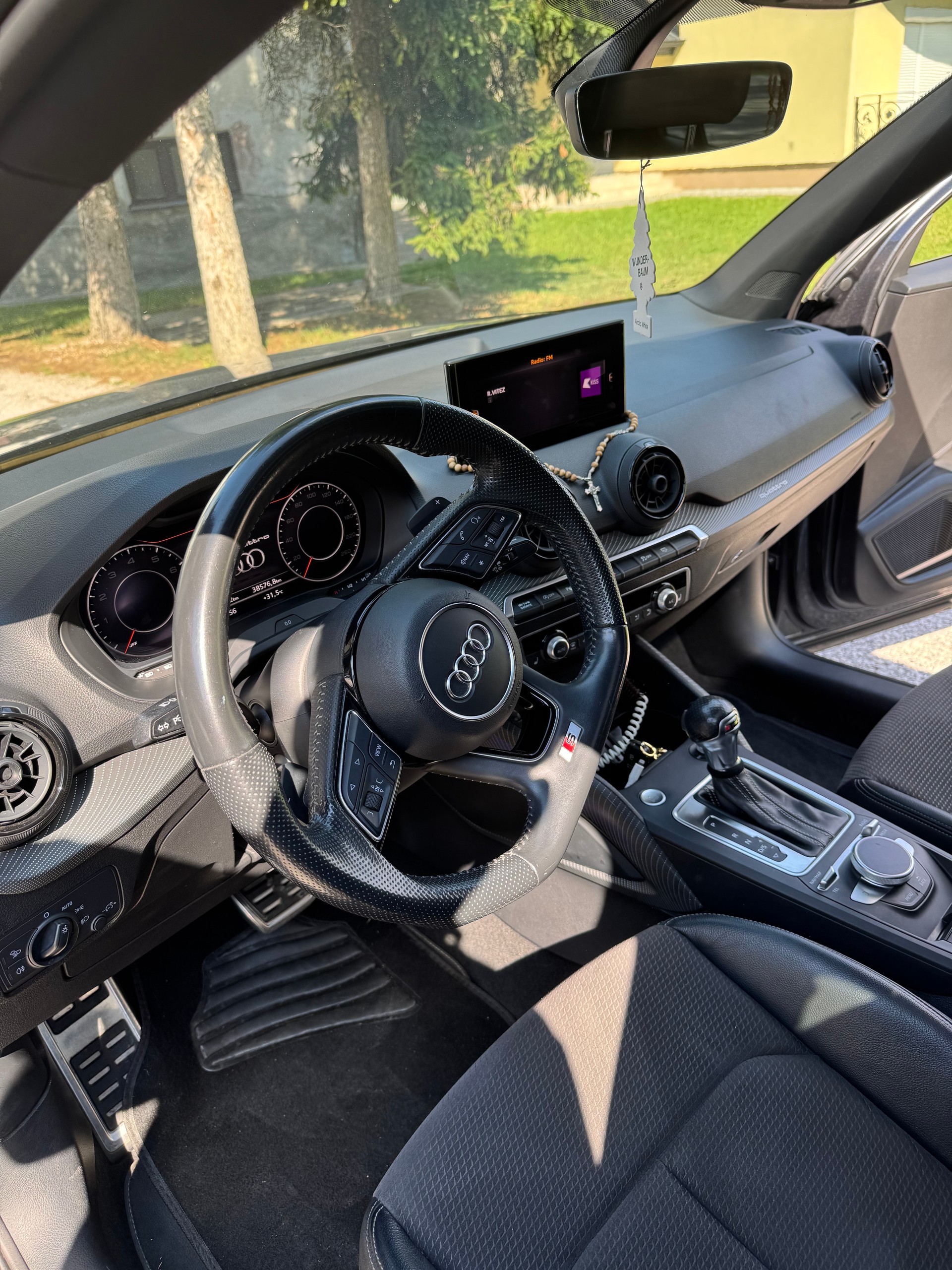 AUDI 2.0 TFSI Quattro S-tronic, s-line-image-17