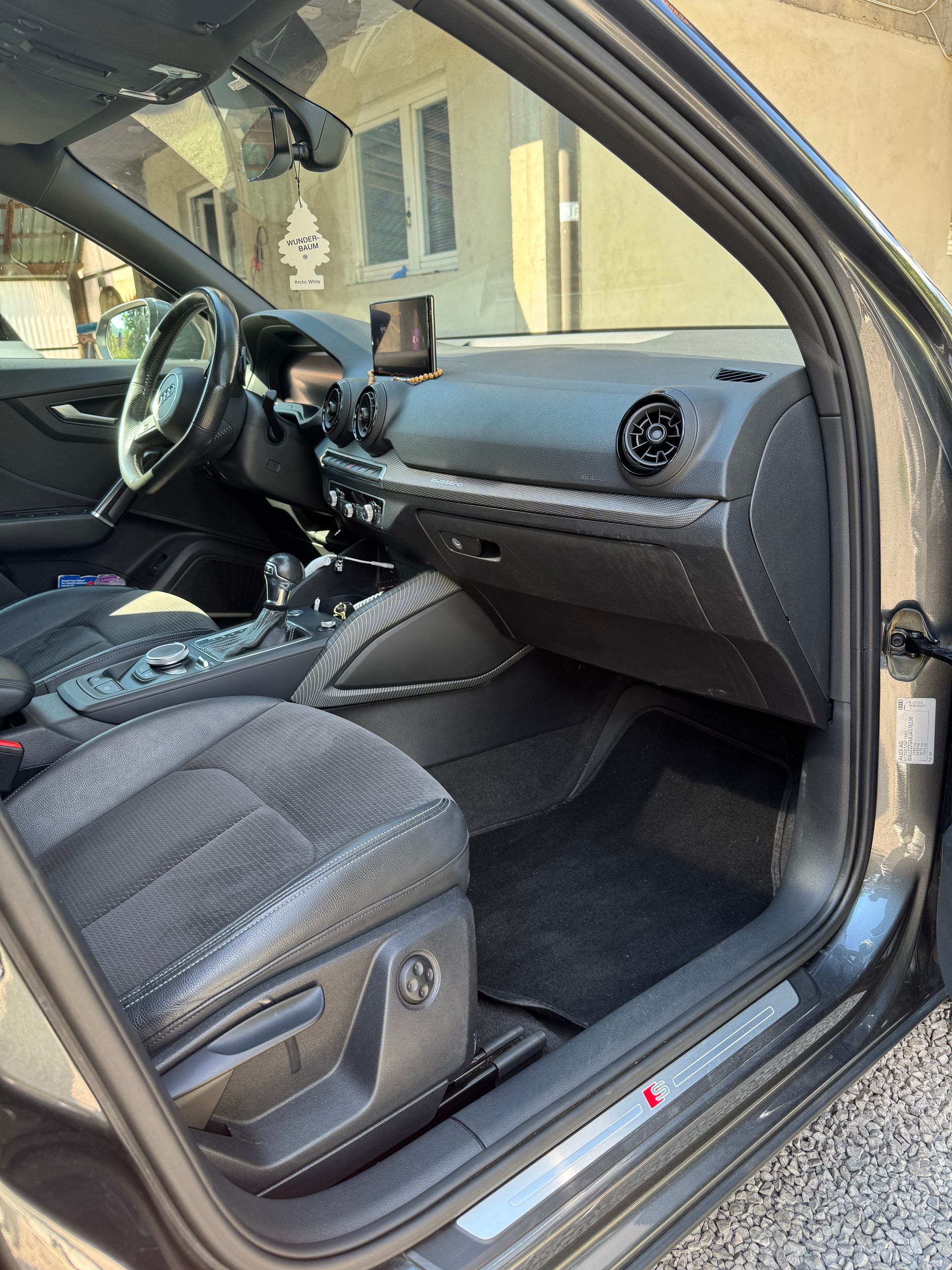 AUDI 2.0 TFSI Quattro S-tronic, s-line-image-3