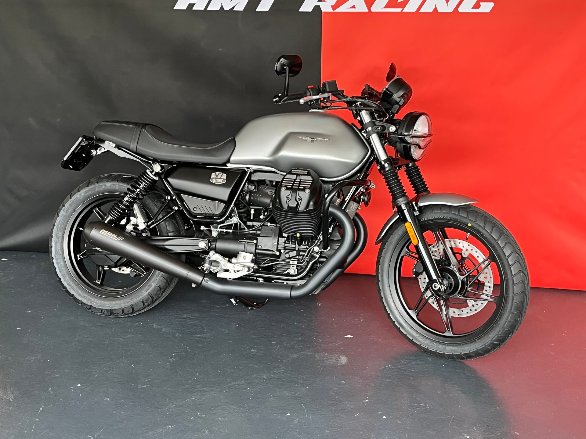MOTO GUZZI V7 IV 850 Steel level-image-5