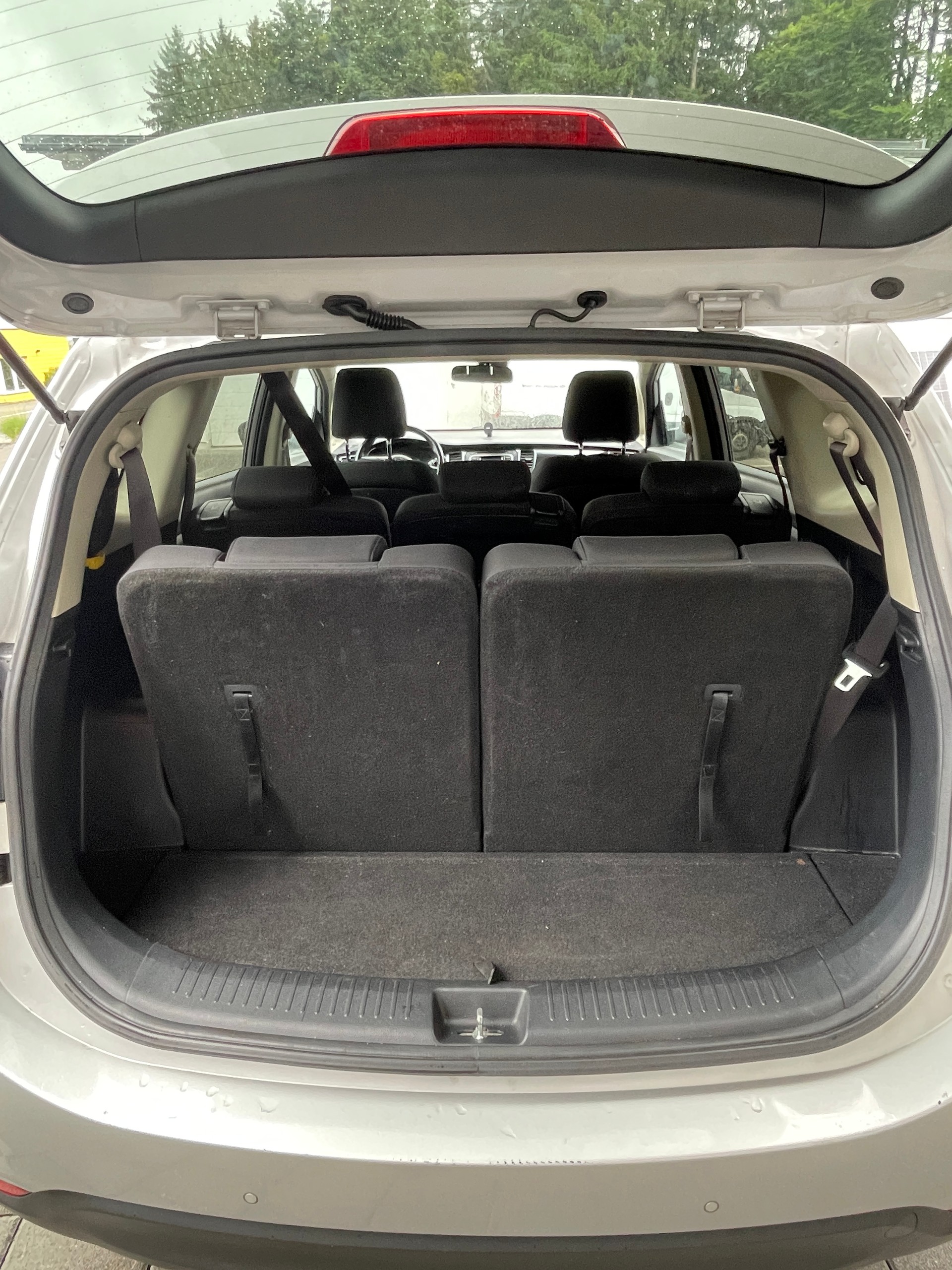 KIA Carens 1.7 CRDi Style DCT-image-14
