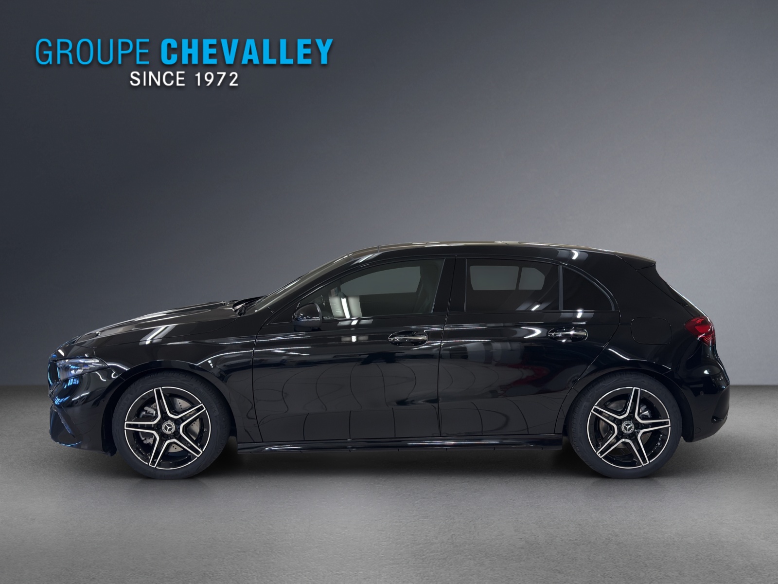 MERCEDES-BENZ A 220 d Berline Compacte-showroom-element-1