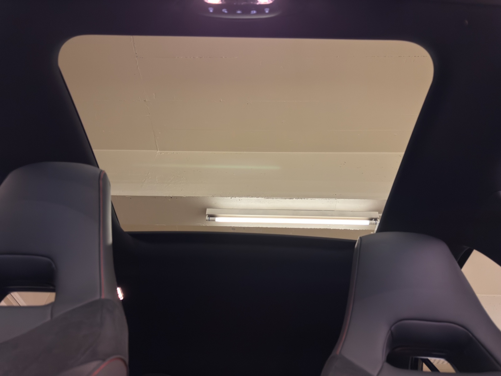 MERCEDES-BENZ A 220 d Berline Compacte-image-16