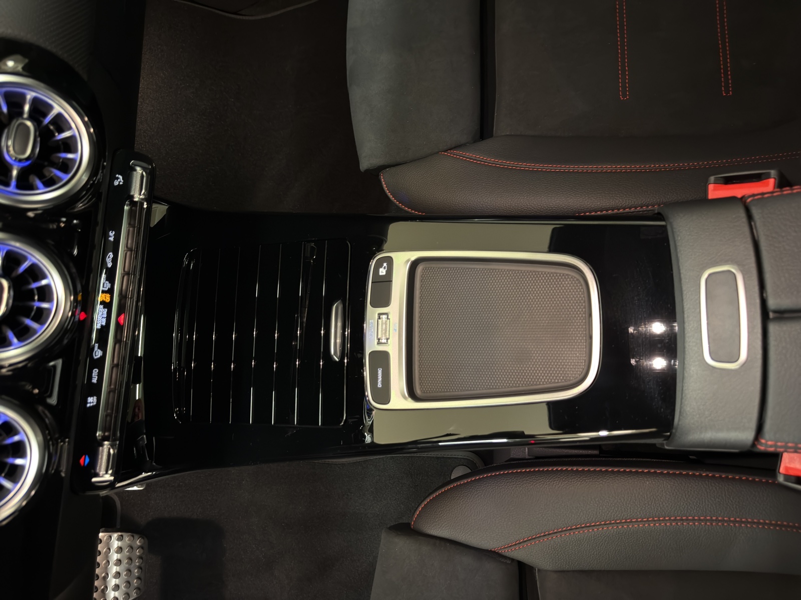 MERCEDES-BENZ A 220 d Berline Compacte-image-10