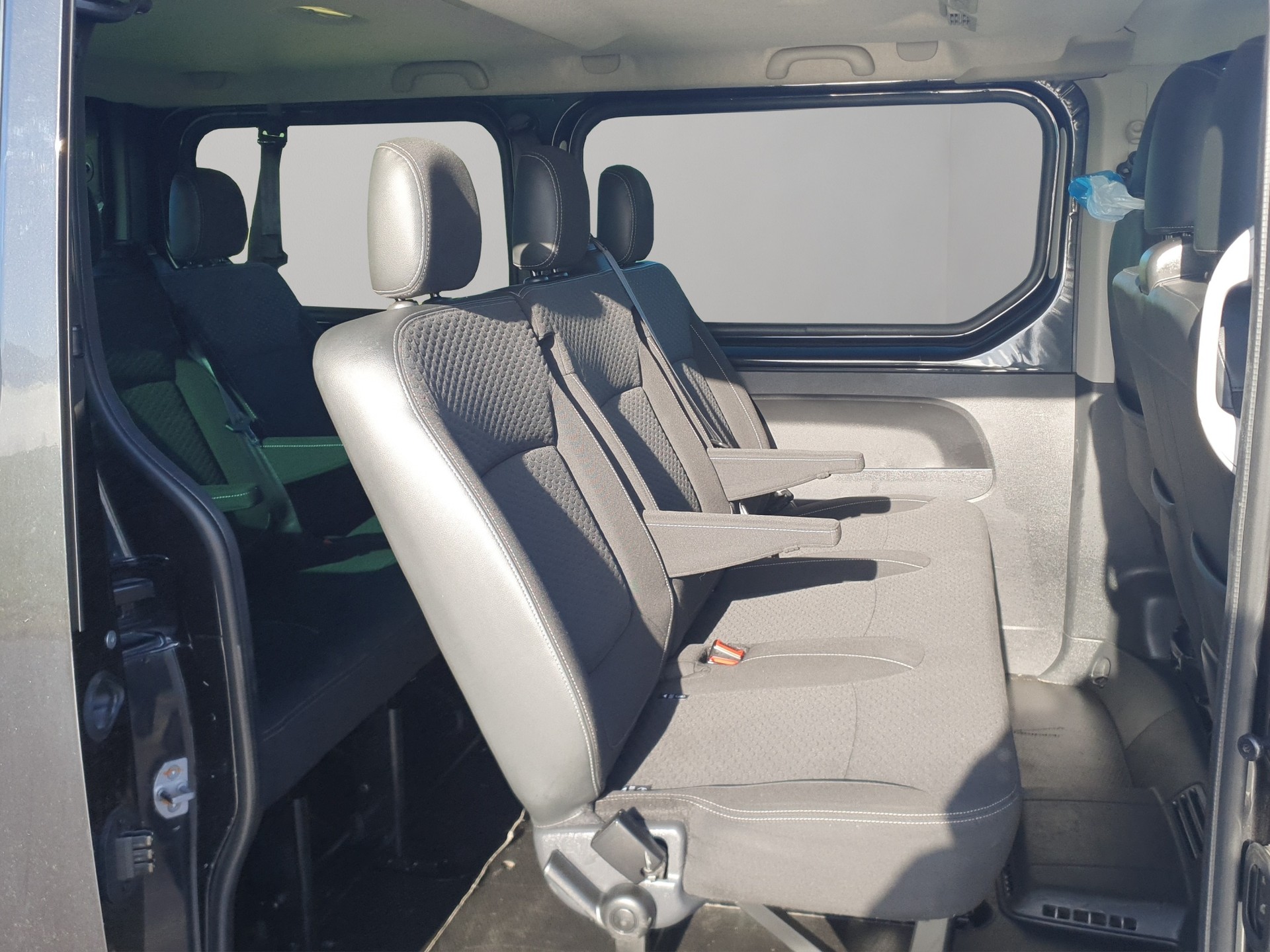 OPEL Vivaro 1.6 CDTI 2.9t L1H1-image-13