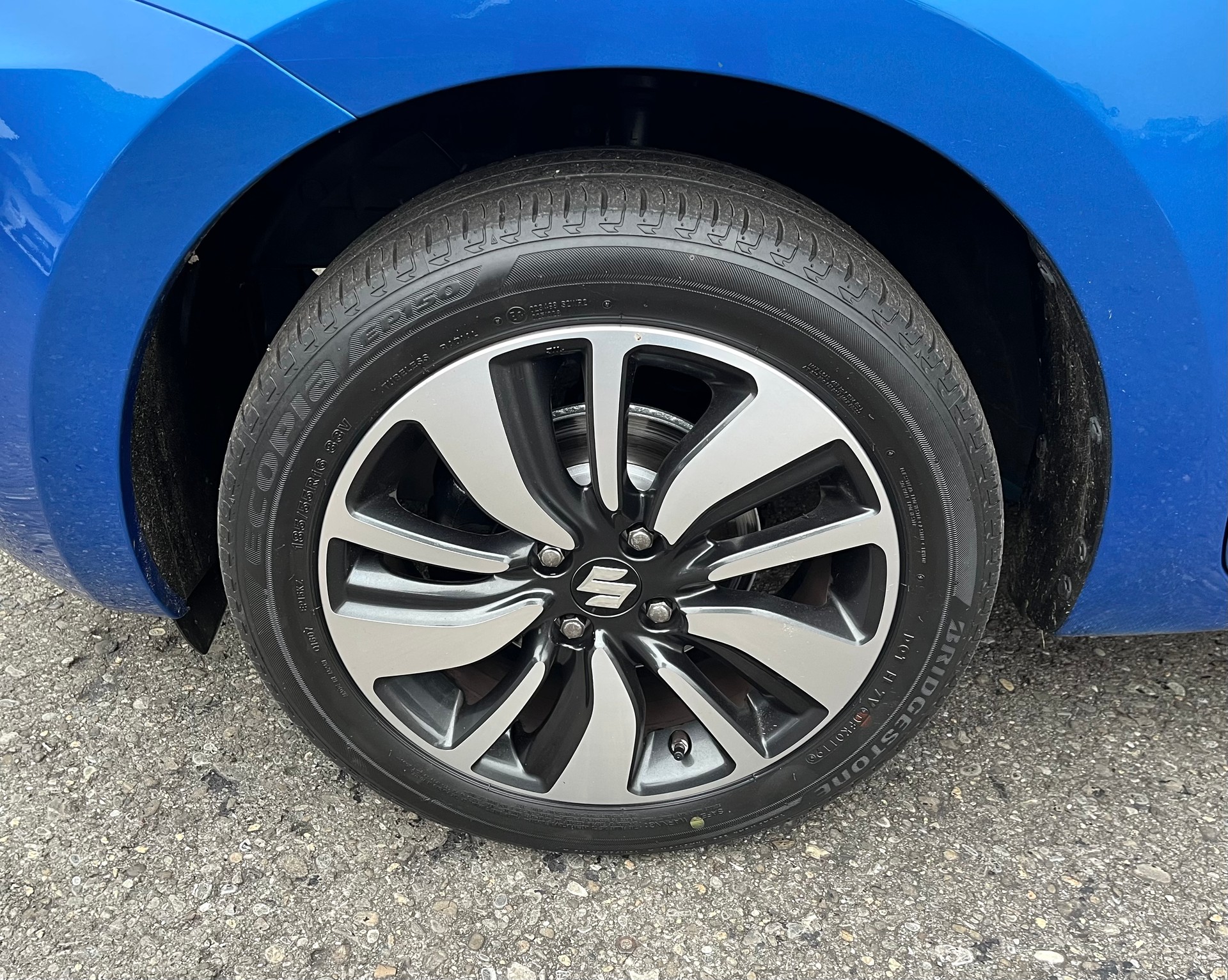 SUZUKI Swift 1.2i 16V SHVS TradizioTop Hybrid Allgrip 4x4-image-6
