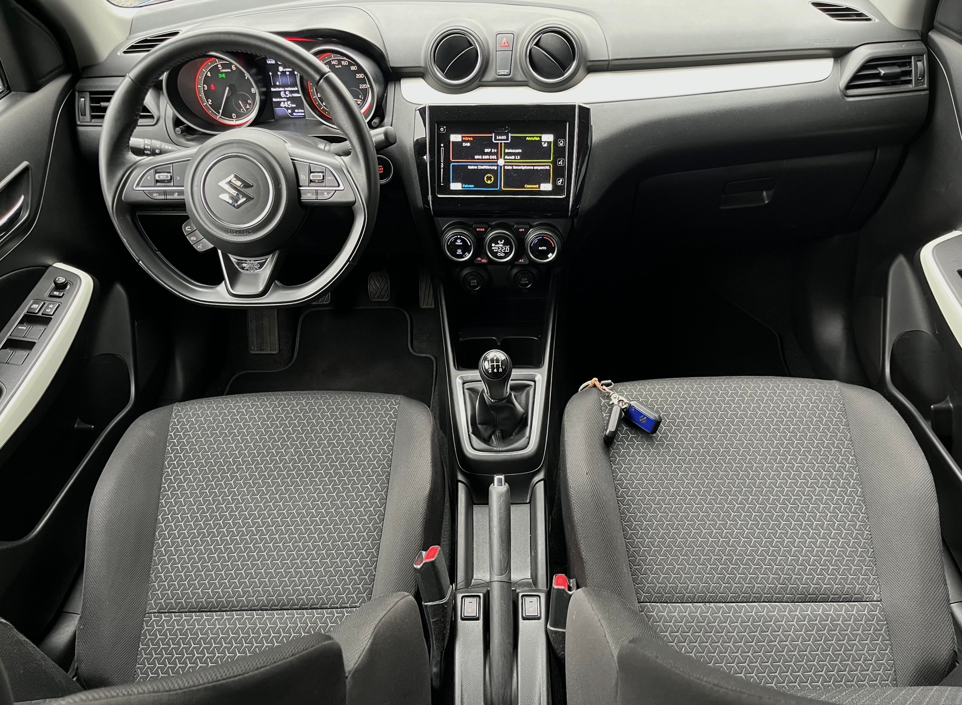 SUZUKI Swift 1.2i 16V SHVS TradizioTop Hybrid Allgrip 4x4-image-10
