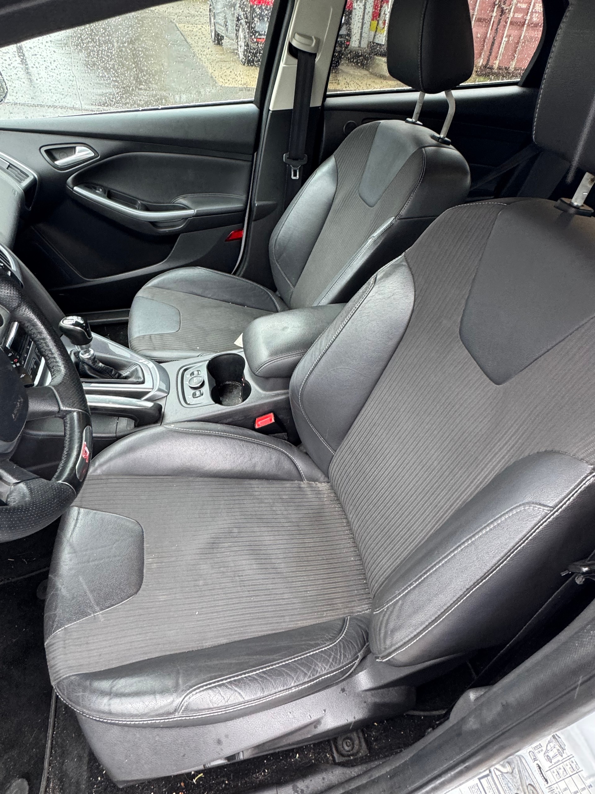 FORD Focus 1.6 SCTi Trend-image-7