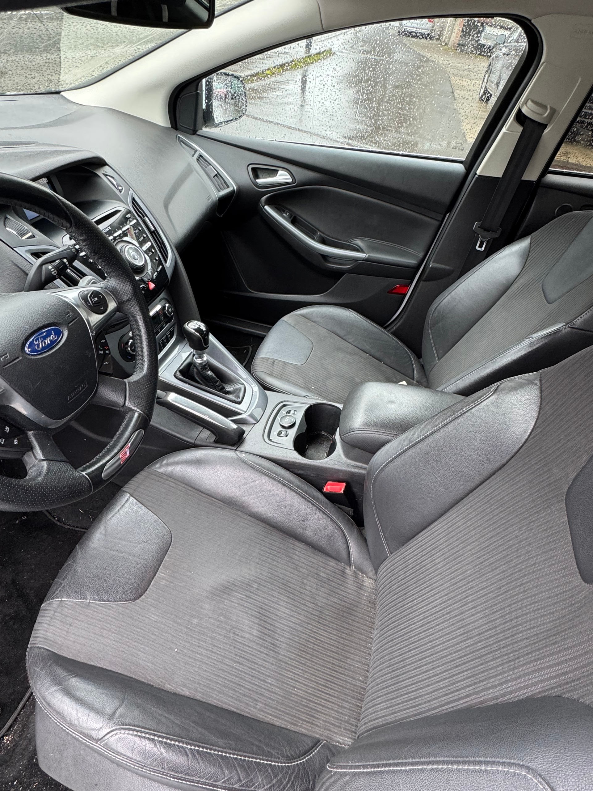 FORD Focus 1.6 SCTi Trend-image-6