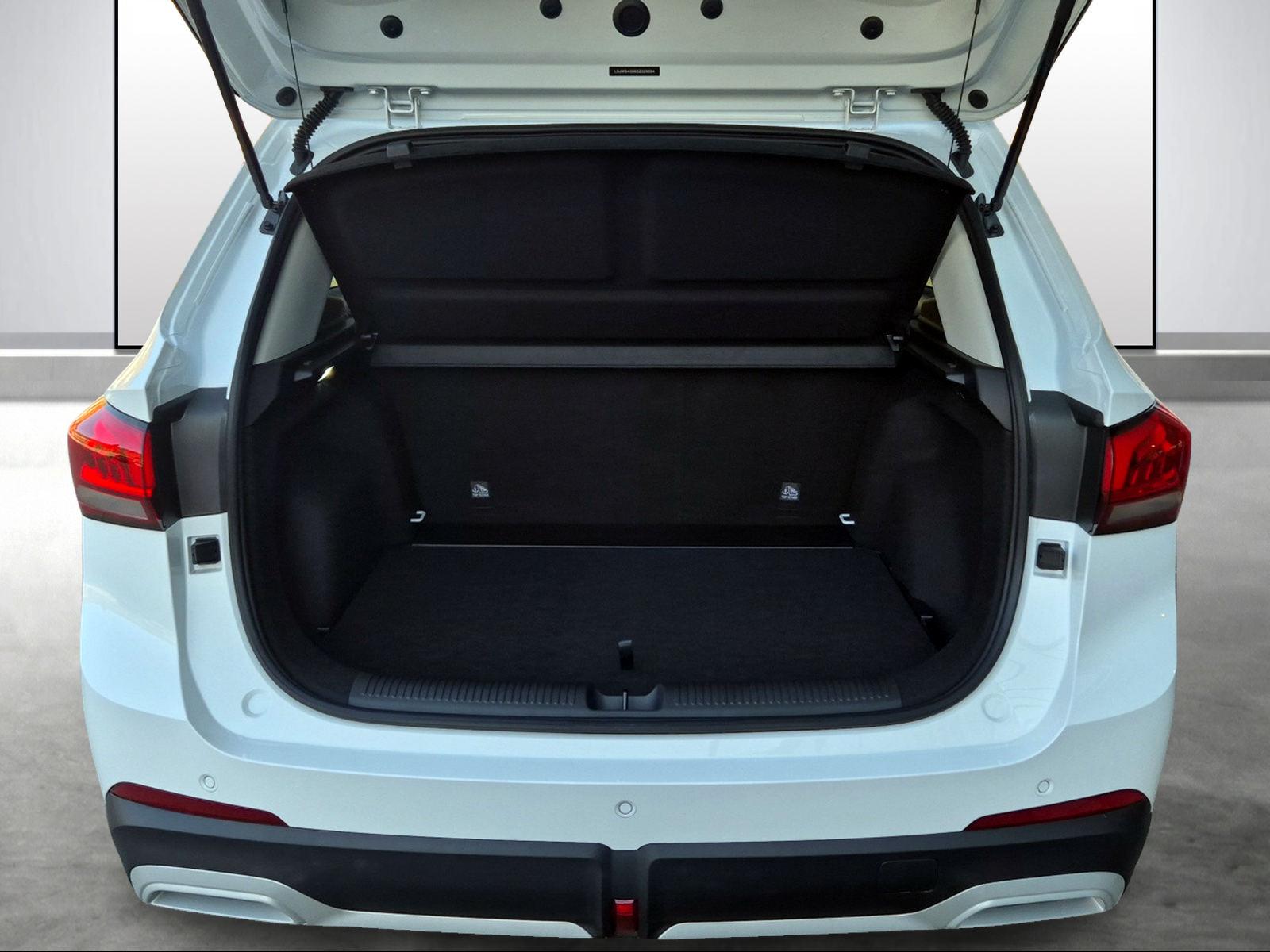 MG ZS 1.5 Hybrid+ Luxury-image-13