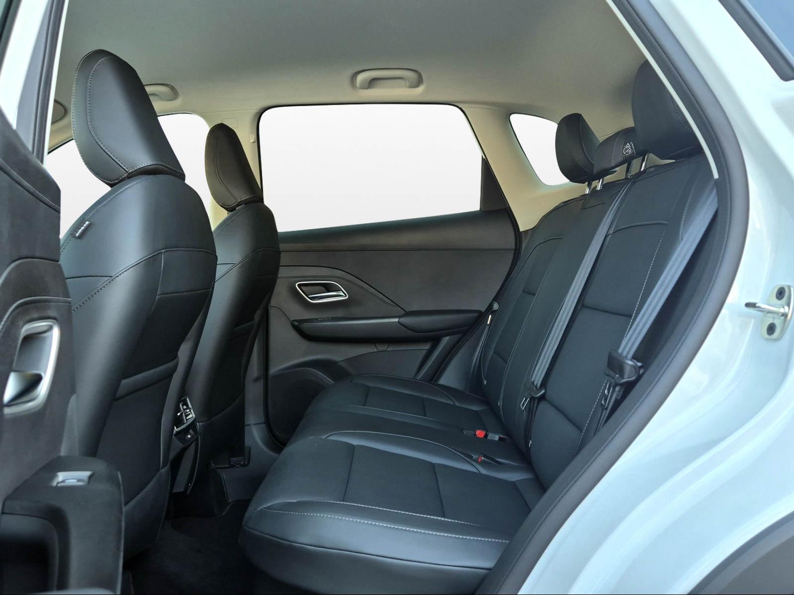 MG ZS 1.5 Hybrid+ Luxury-image-12