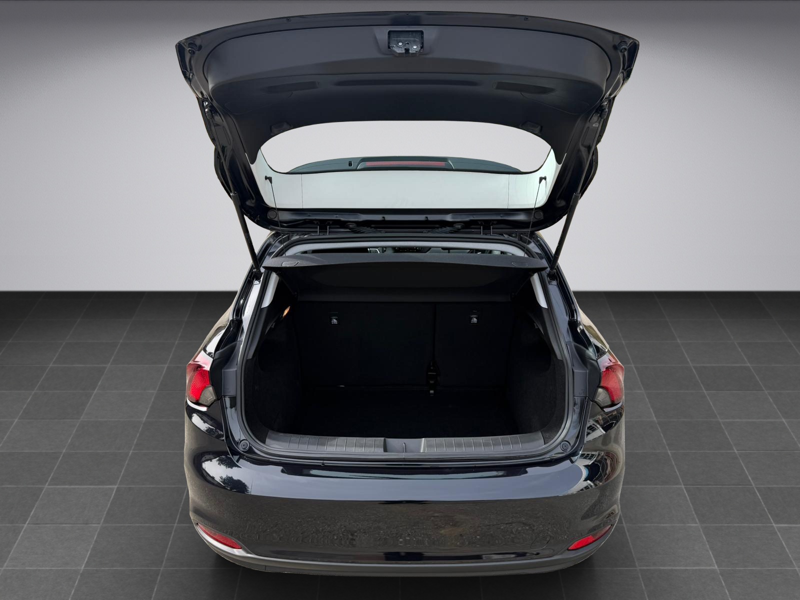 FIAT Tipo Hybrid 1.5 Cult-image-13