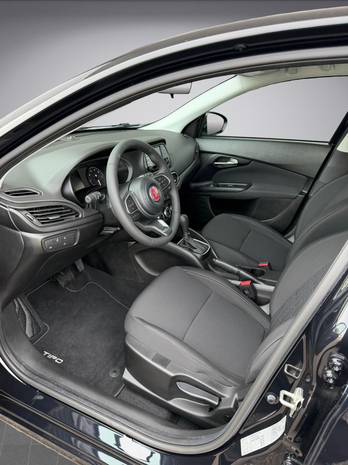 FIAT Tipo Hybrid 1.5 Cult-image-7