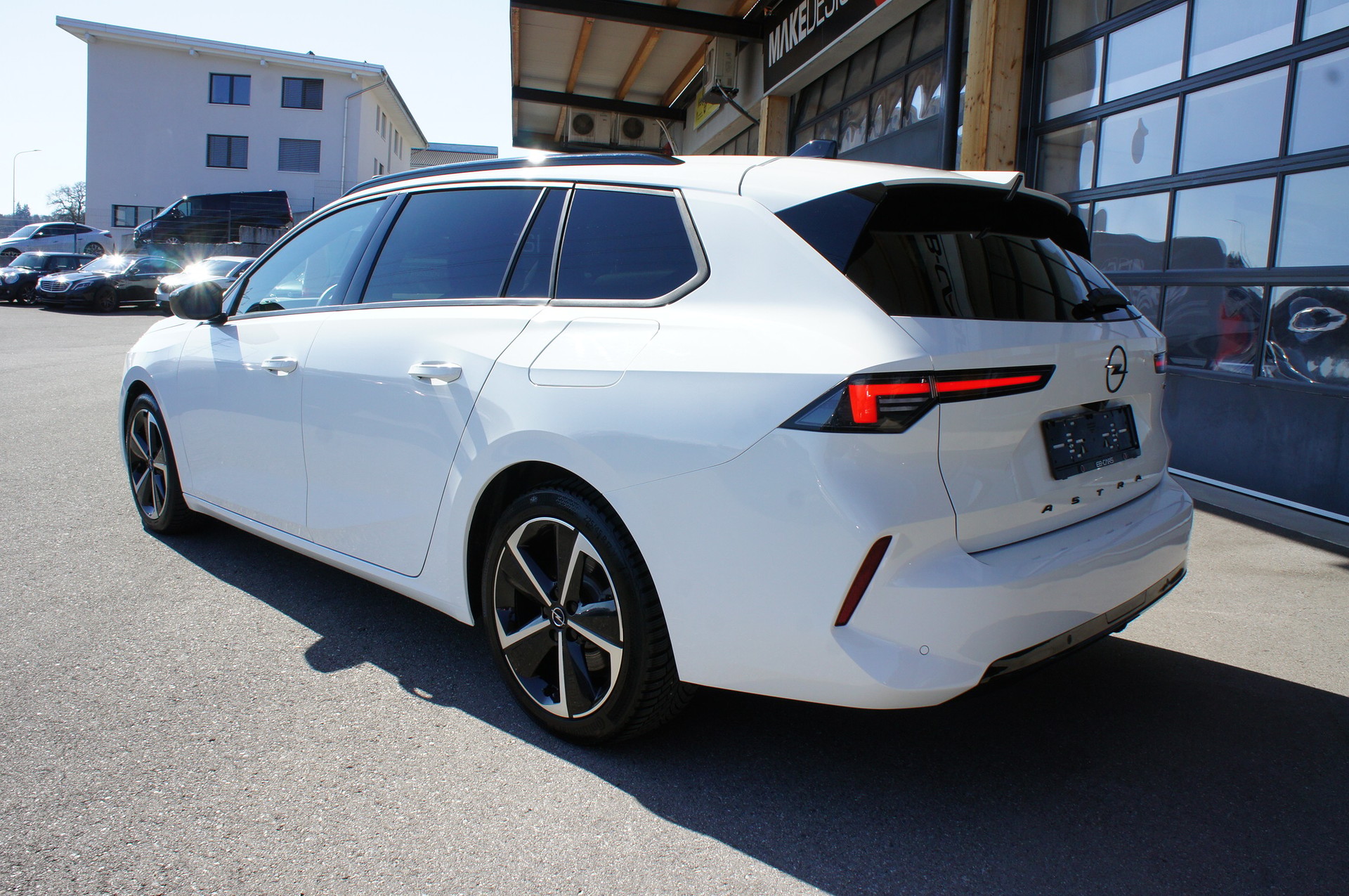 OPEL Astra Sports Tourer 1.6 PHEV Turbo GS A-showroom-element-2