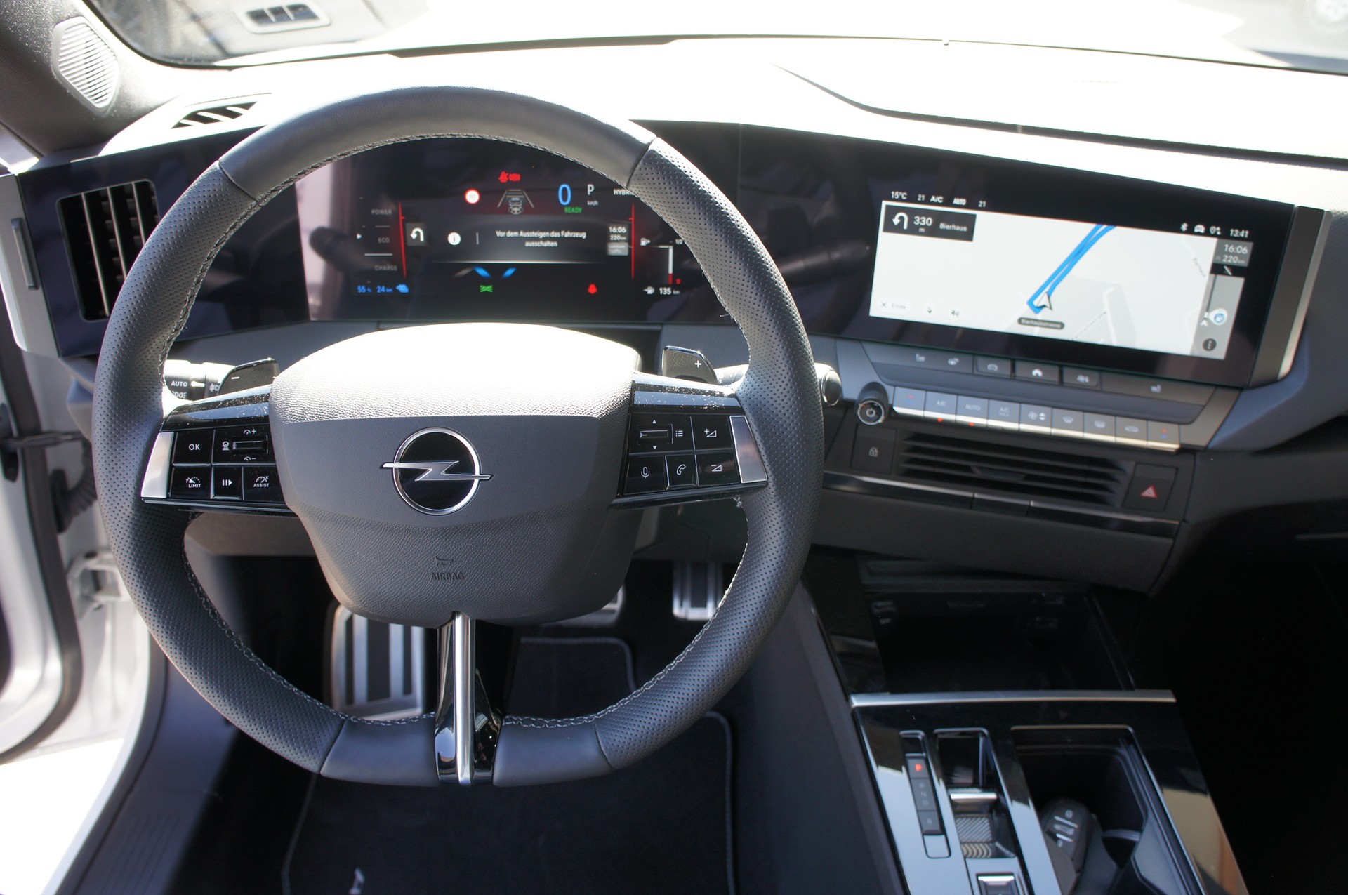 OPEL Astra Sports Tourer 1.6 PHEV Turbo GS A-image-19
