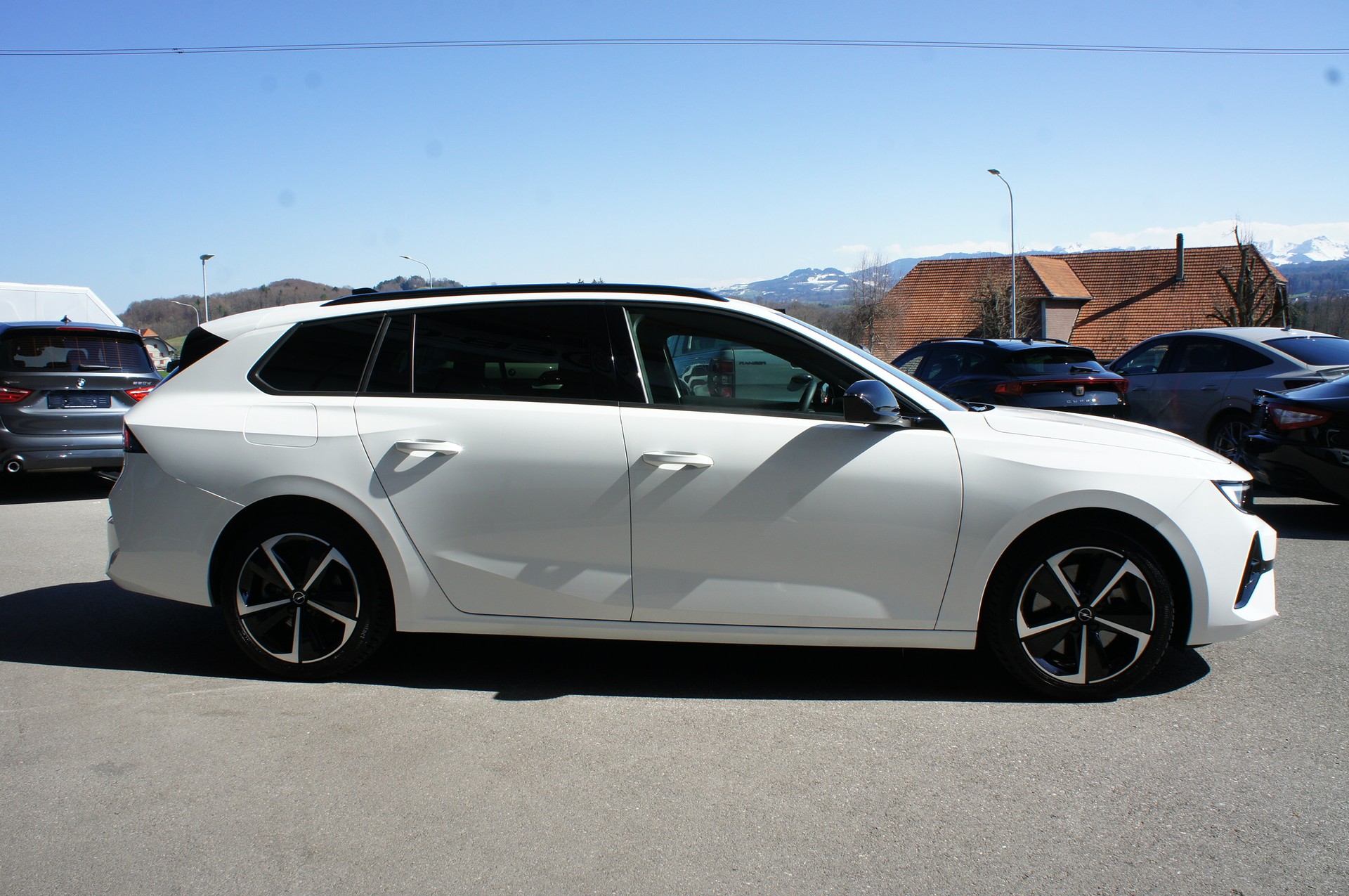 OPEL Astra Sports Tourer 1.6 PHEV Turbo GS A-image-5