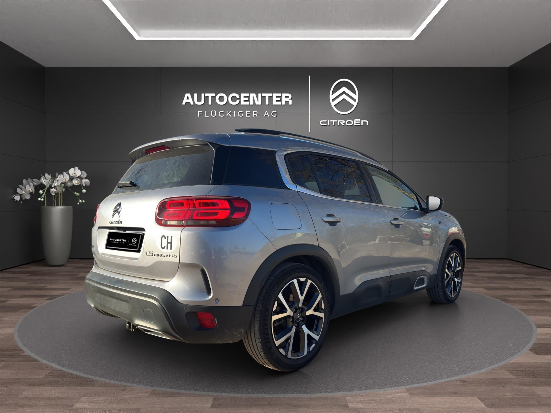CITROEN C5 Aircross 1.6 Plug-in Hybrid Shine-image-11