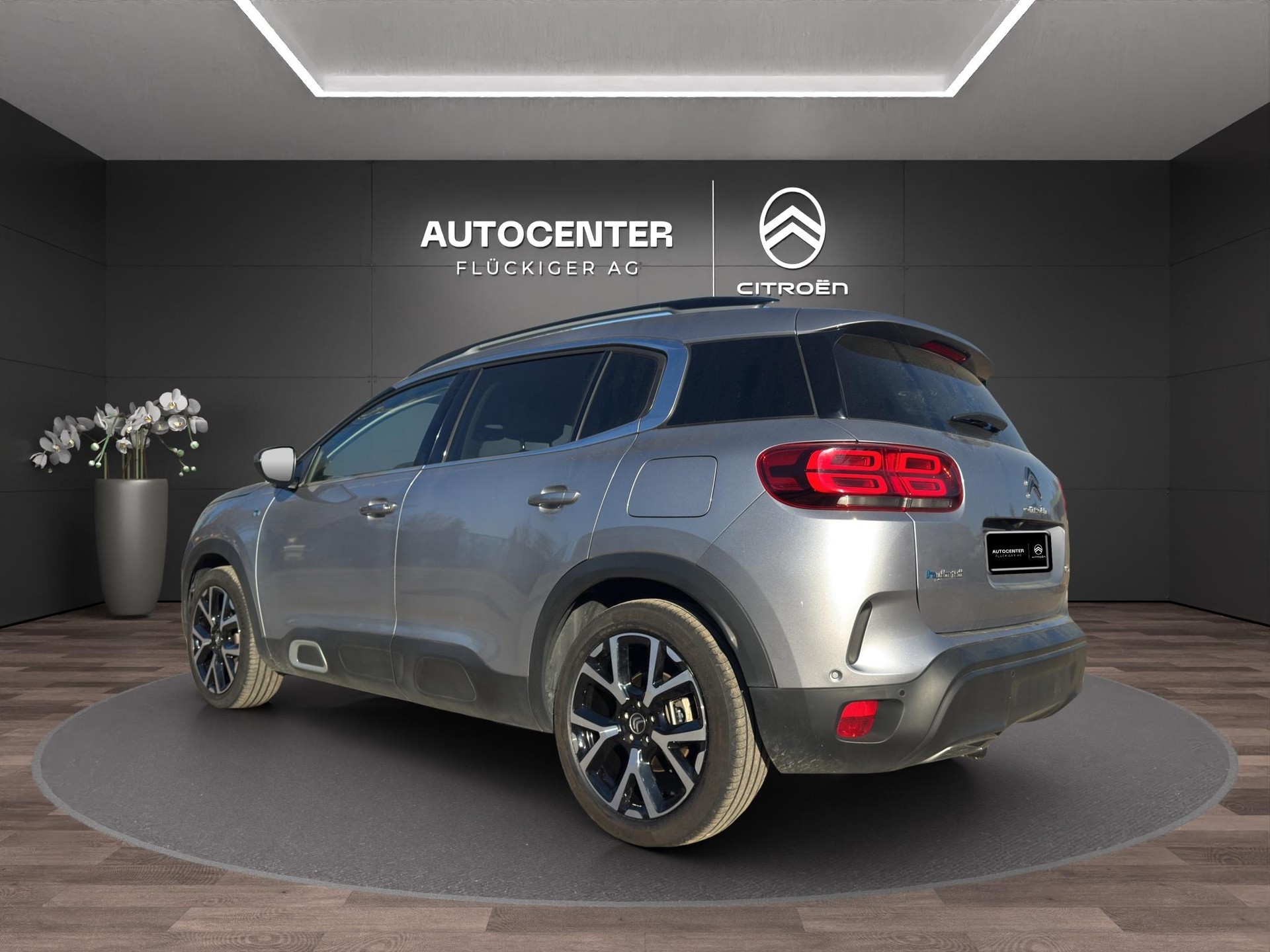 CITROEN C5 Aircross 1.6 Plug-in Hybrid Shine-image-1