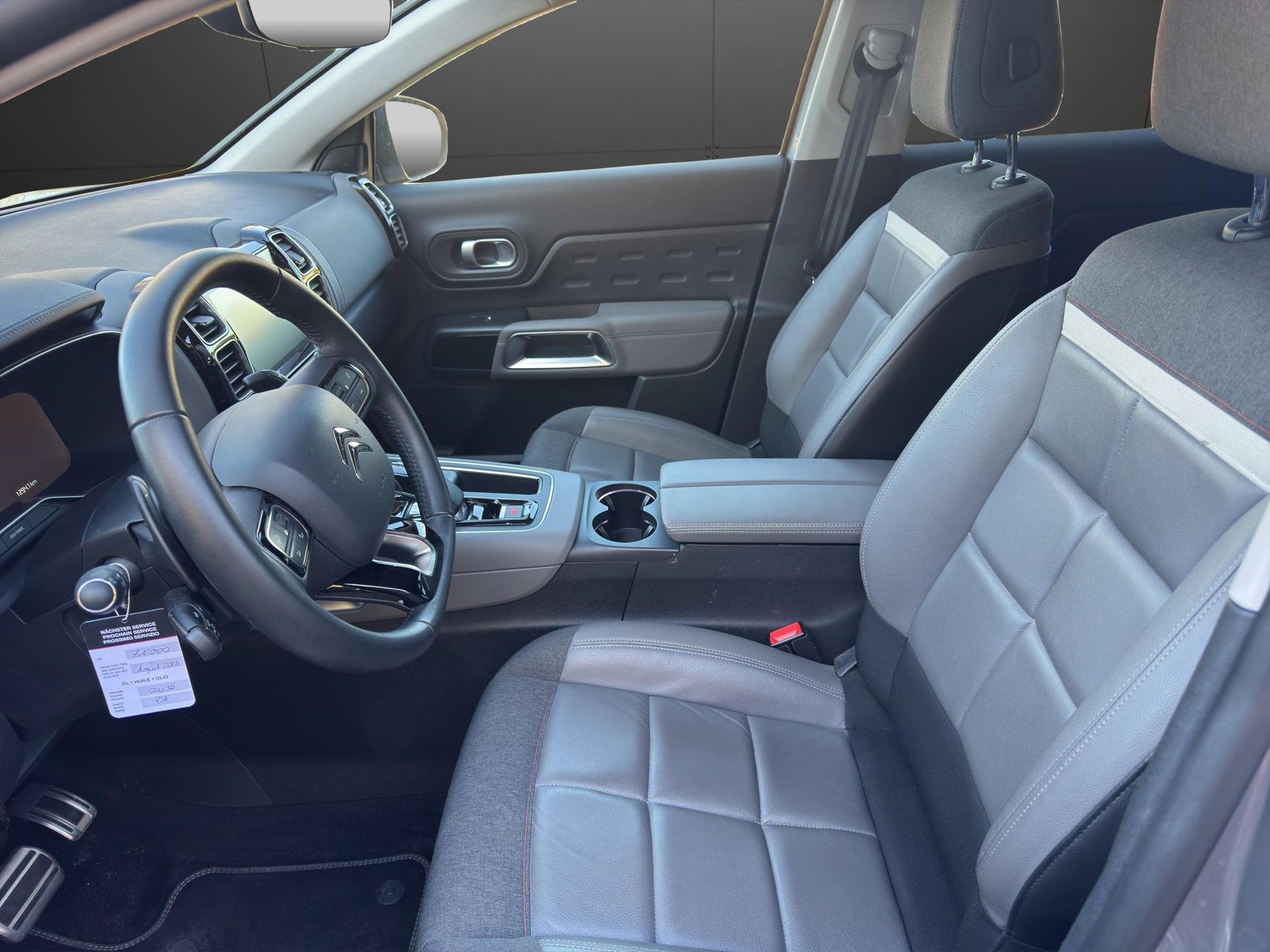 CITROEN C5 Aircross 1.6 Plug-in Hybrid Shine-image-2