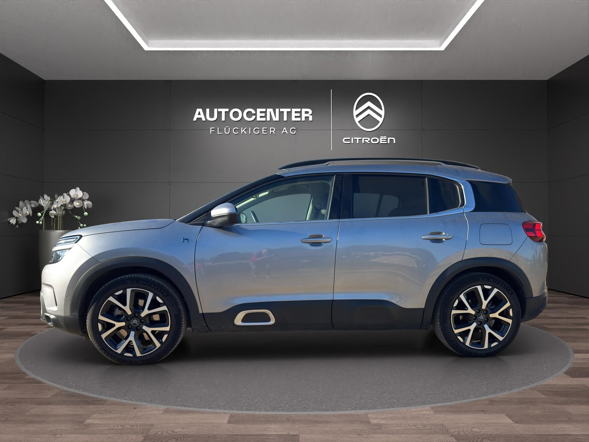 CITROEN C5 Aircross 1.6 Plug-in Hybrid Shine-image-5