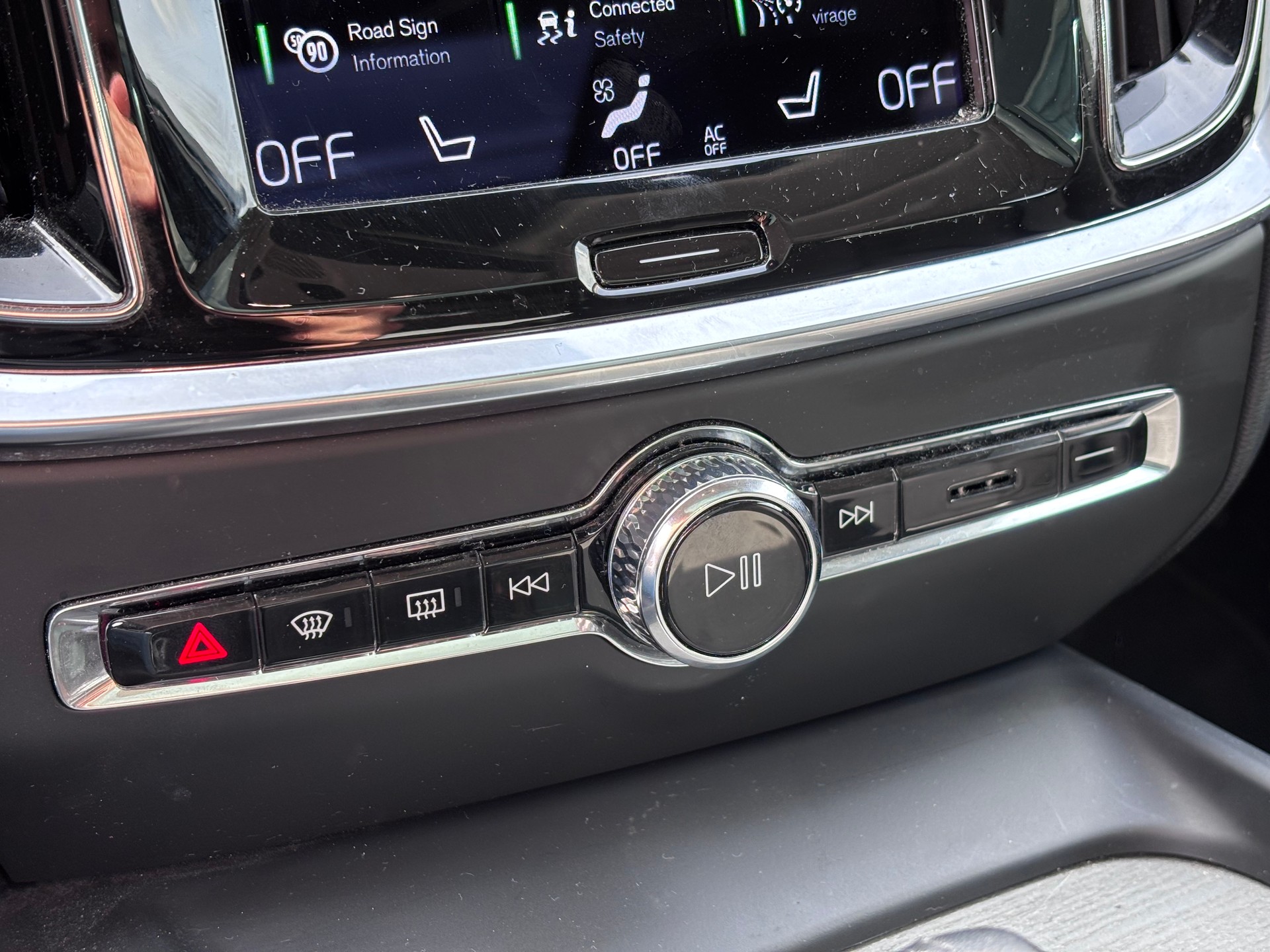 VOLVO V60 Cross Country B5 Benzin Mild Hybrid AWD Geartronic-image-23
