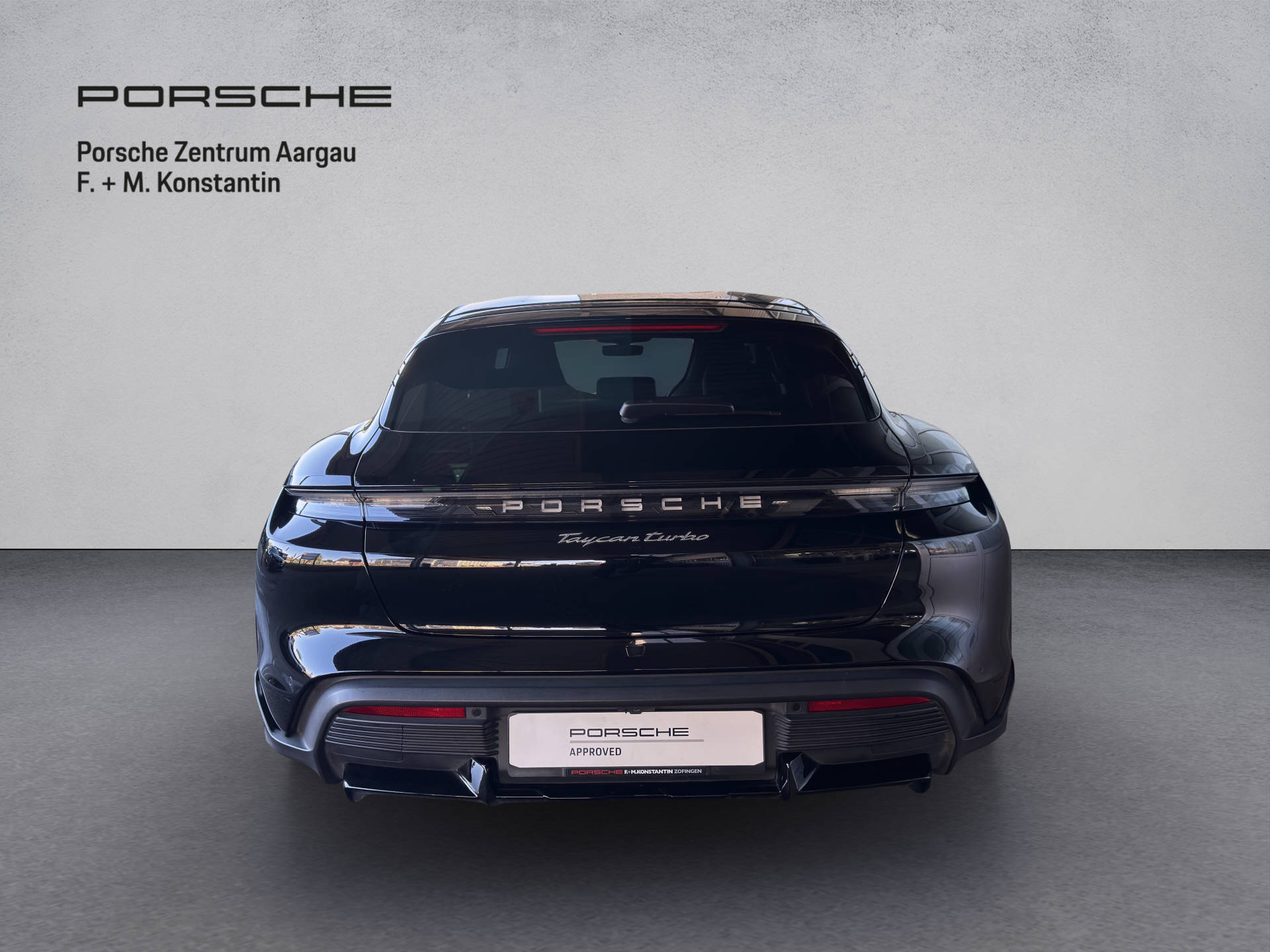 PORSCHE Taycan Cross Turismo Turbo-image-4