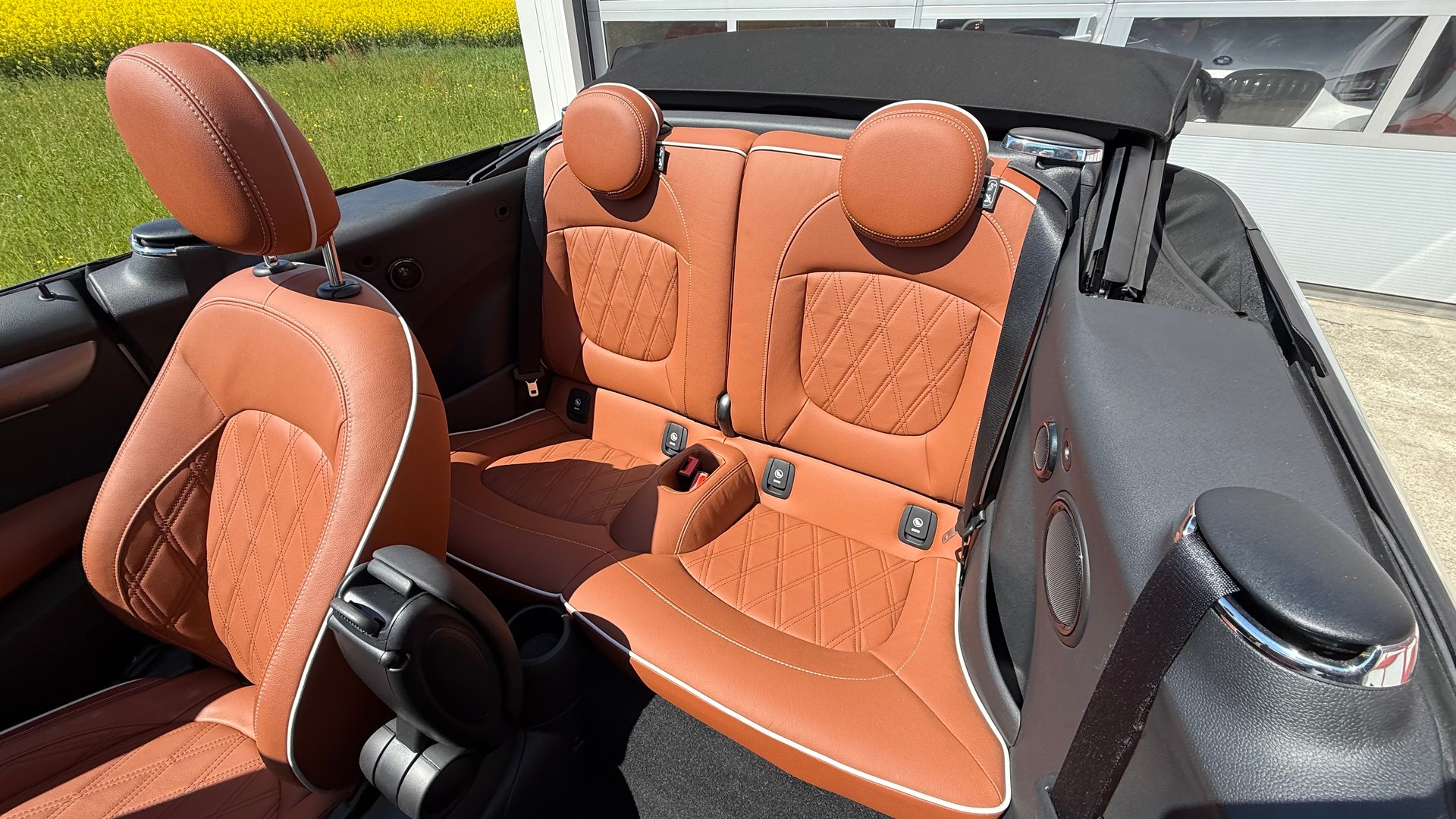 MINI Cooper S Cabriolet DKG-image-15