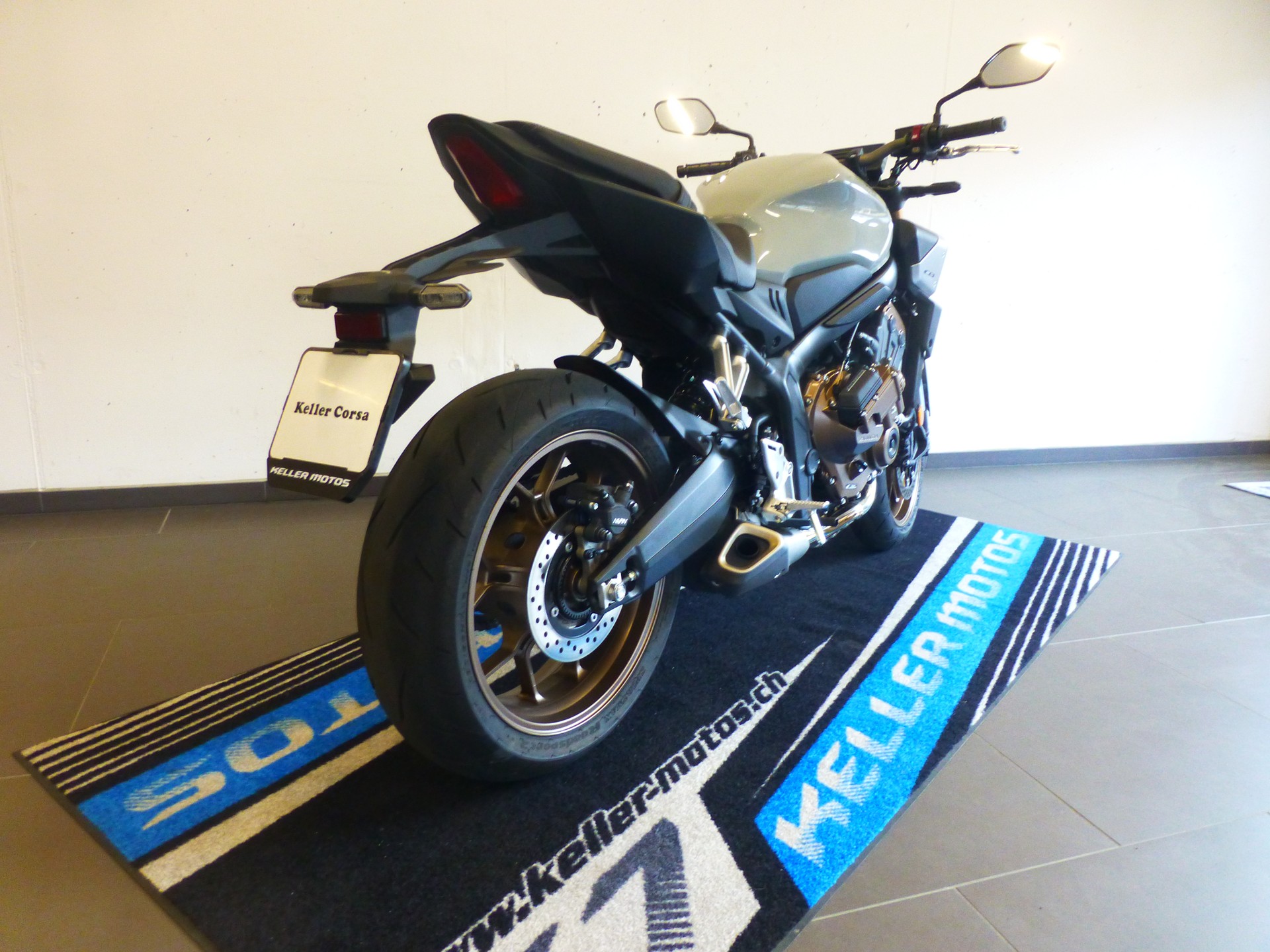 HONDA CB 650 R E-Clutch-image-13