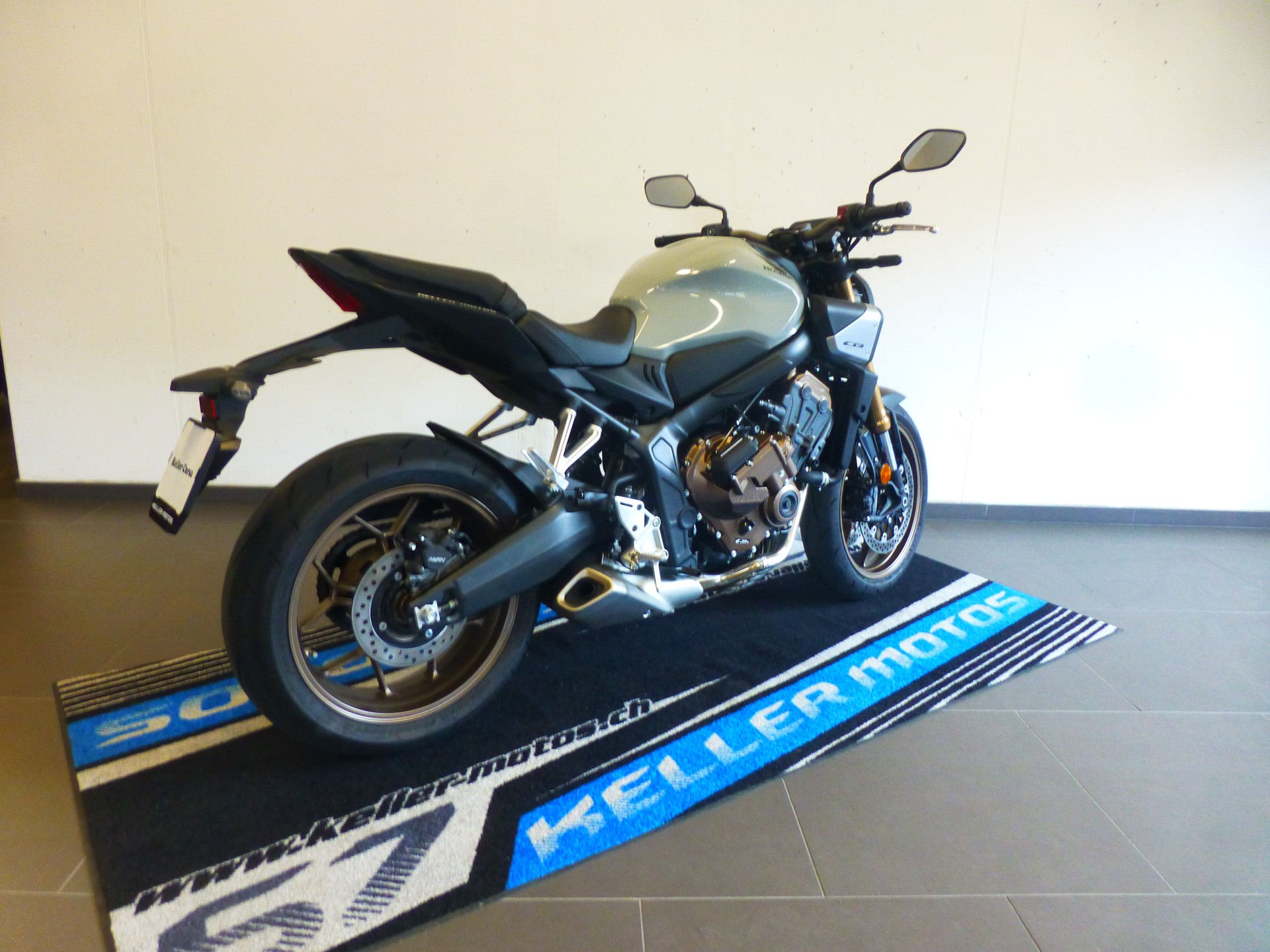 HONDA CB 650 R E-Clutch-image-12
