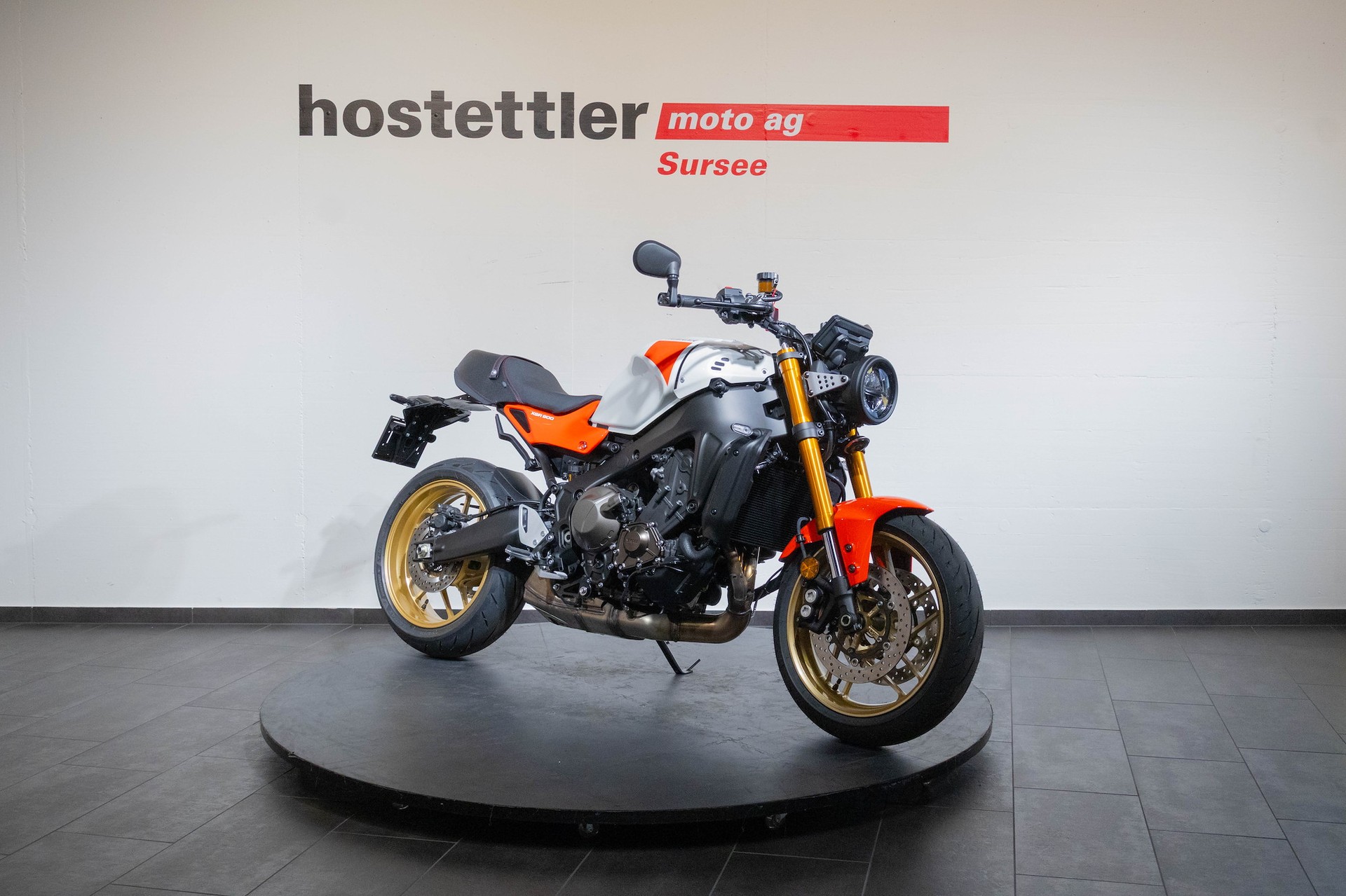 YAMAHA XSR 900-image-0