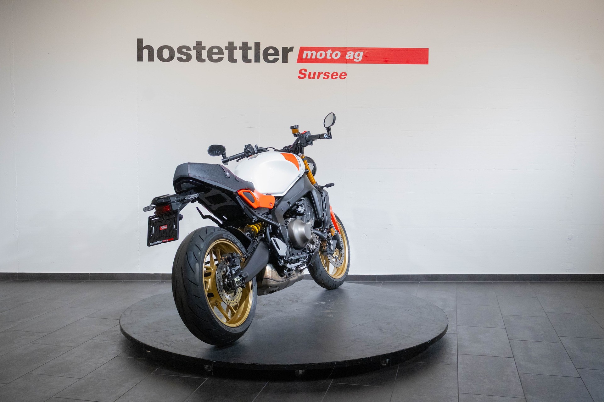YAMAHA XSR 900-image-3