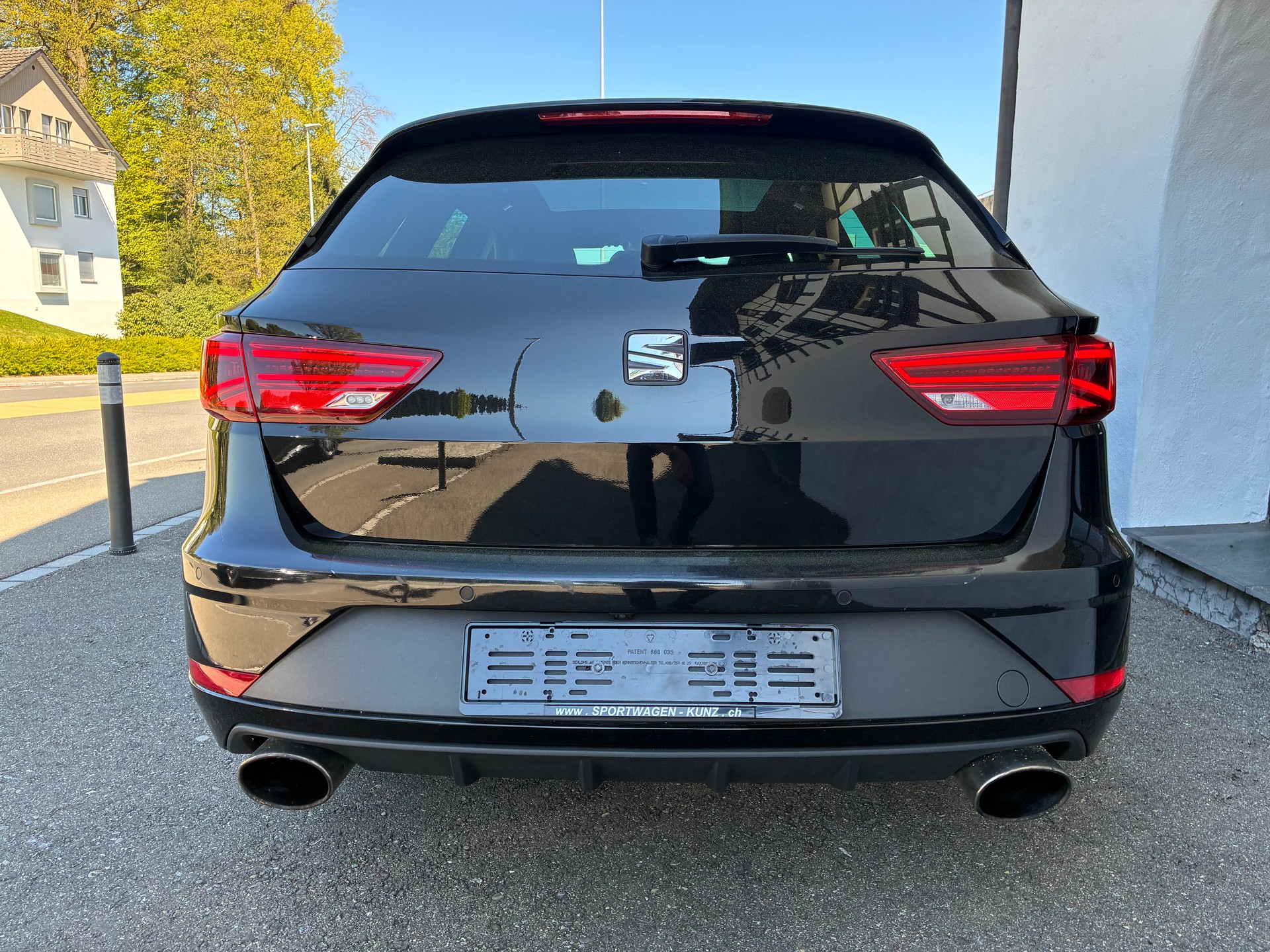 SEAT Leon ST 2.0 TSI Cupra 300 4 Drive DSG-image-3