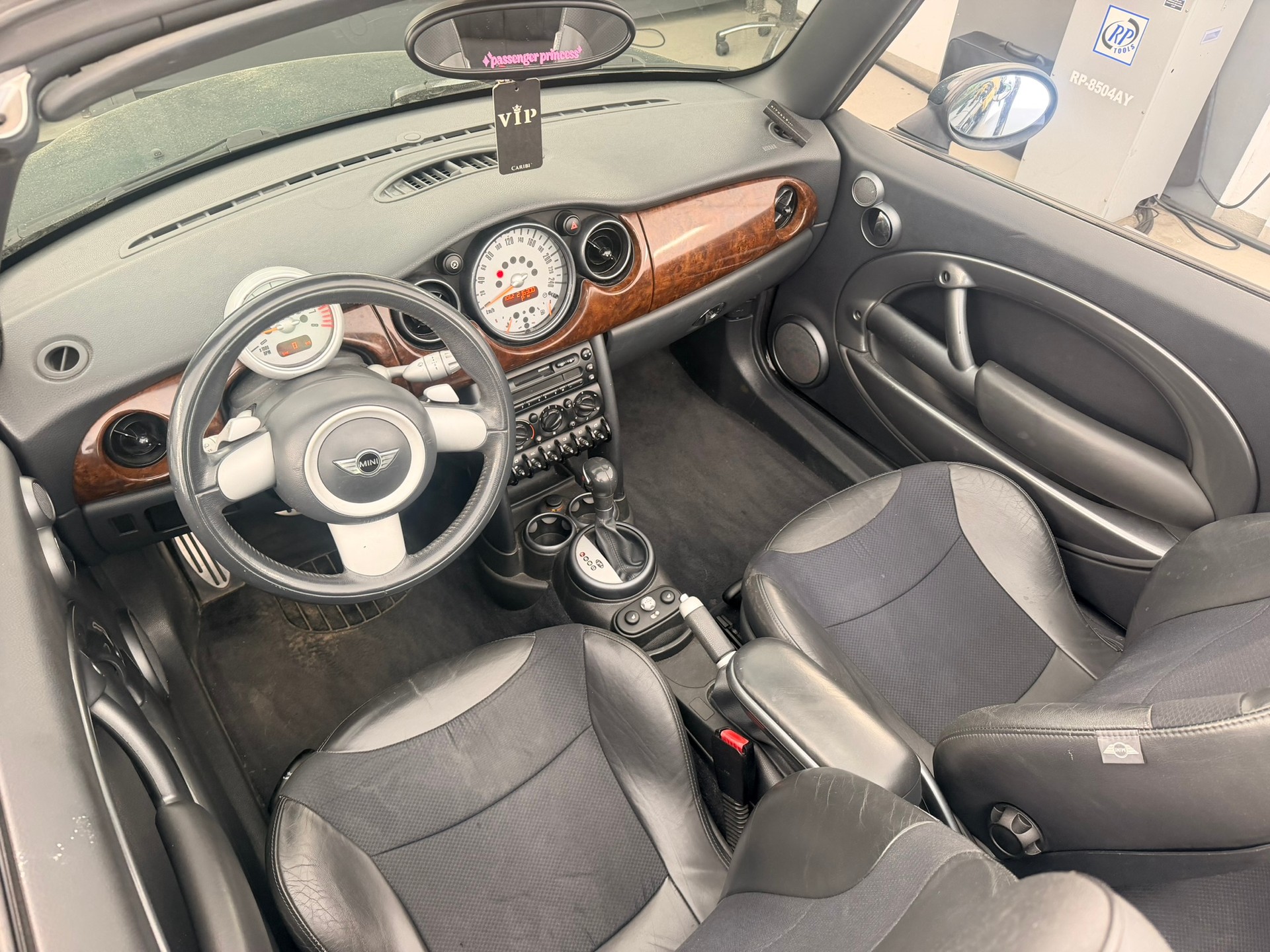 MINI Cooper S Cabriolet-image-6