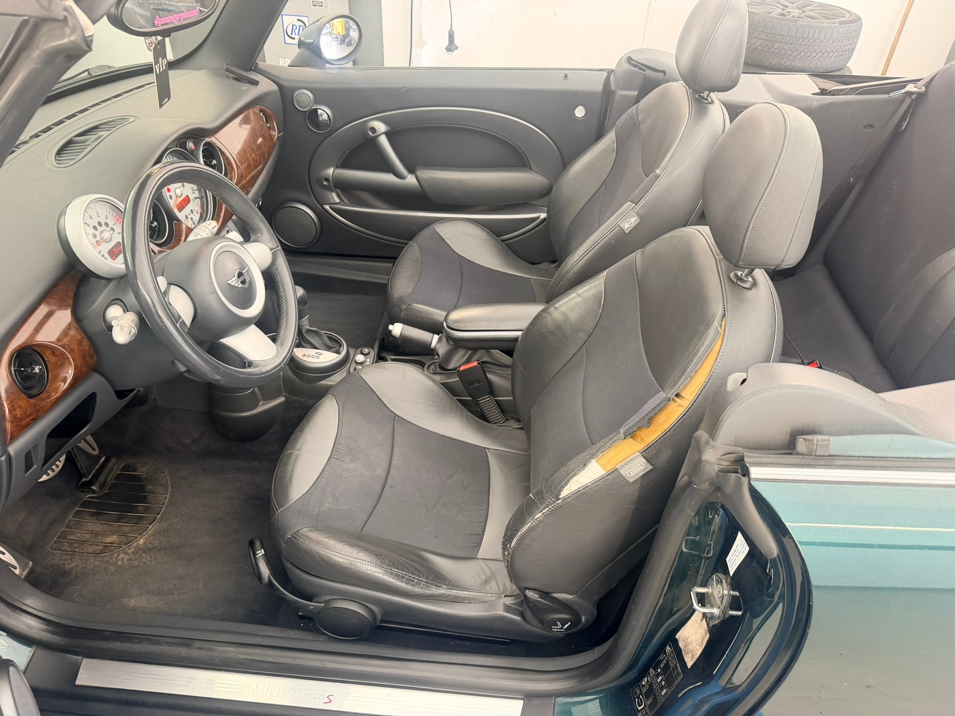 MINI Cooper S Cabriolet-image-7