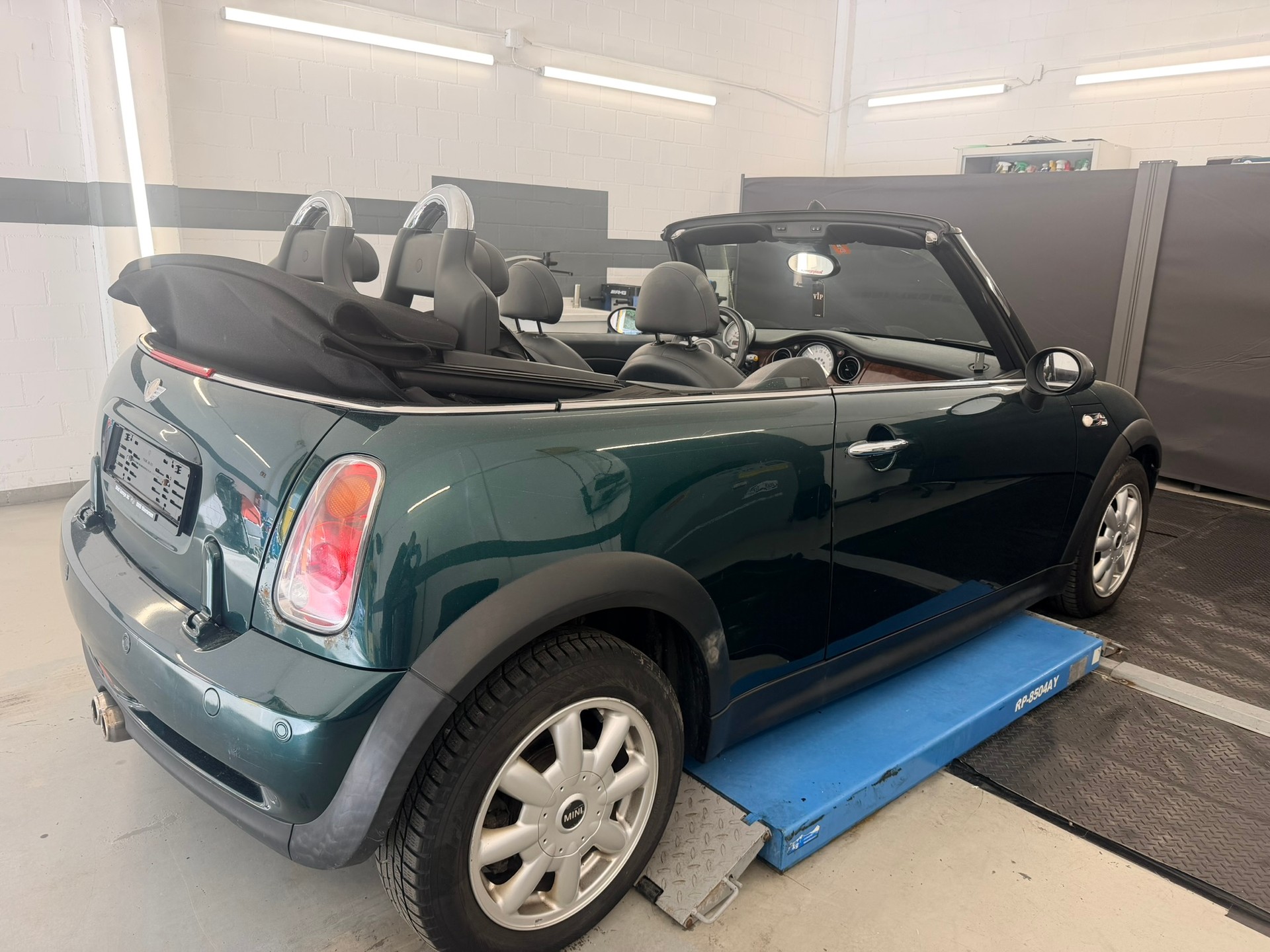 MINI Cooper S Cabriolet-showroom-element-3