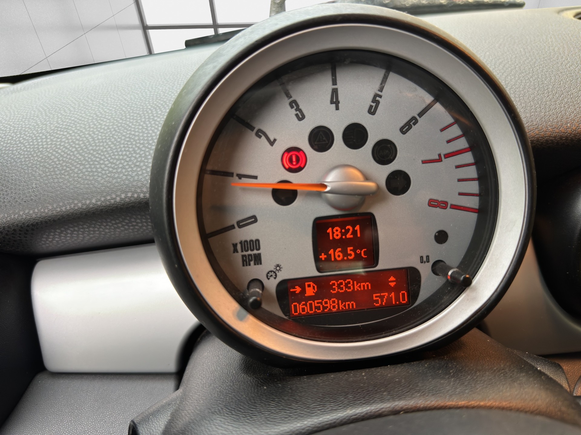 MINI Cooper One-image-10