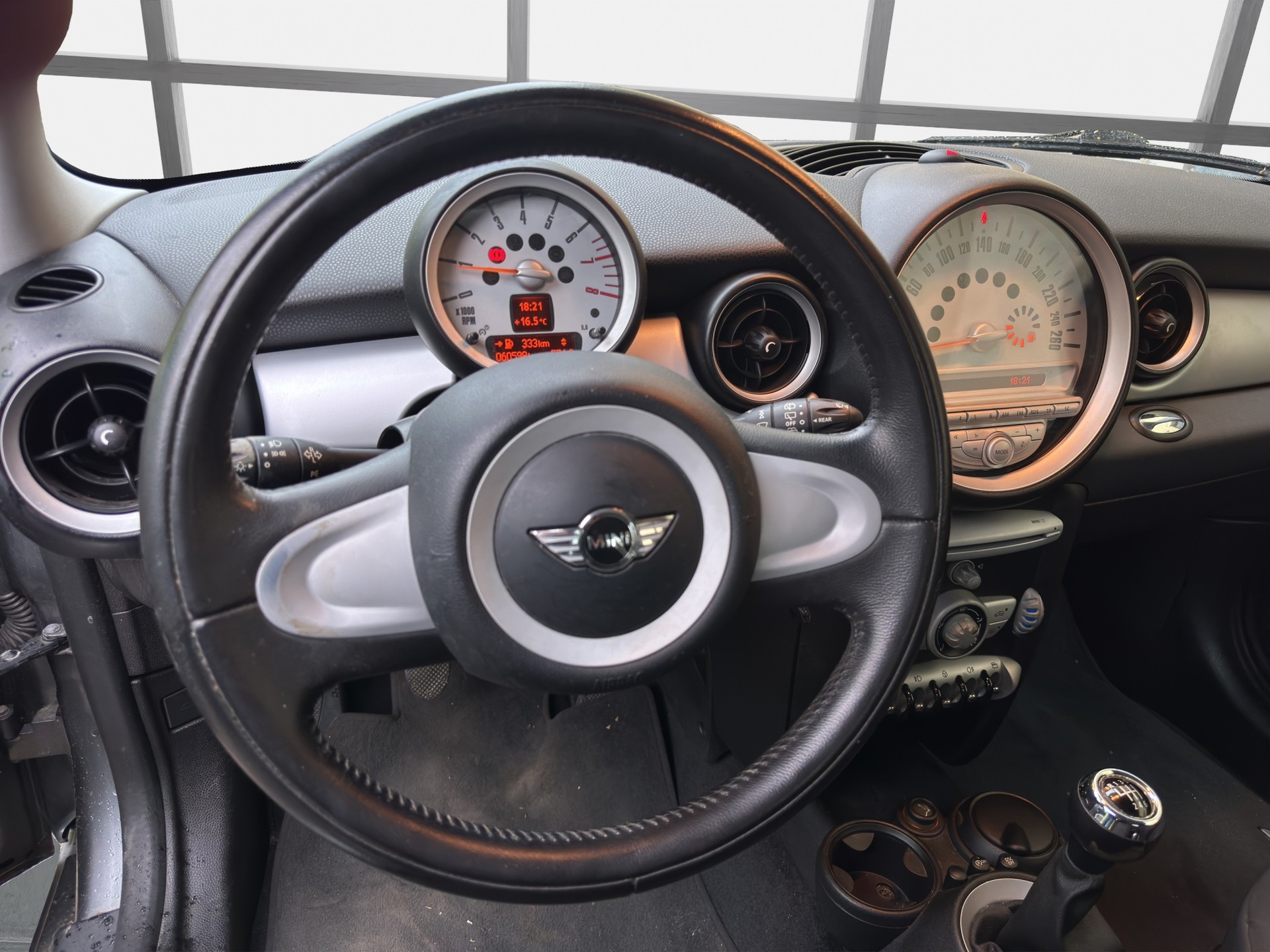 MINI Cooper One-image-11