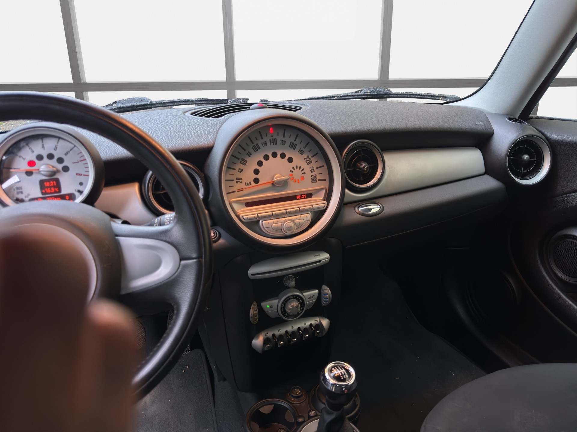 MINI Cooper One-image-12