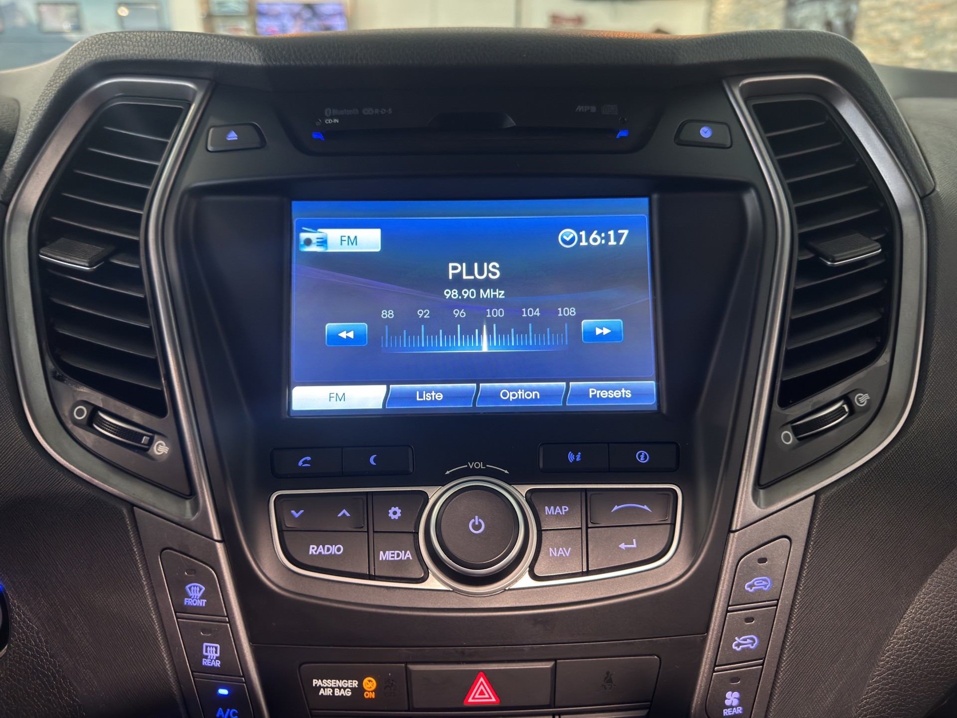 HYUNDAI Grand Santa Fe 2.2 CRDI Premium 4WD-image-26