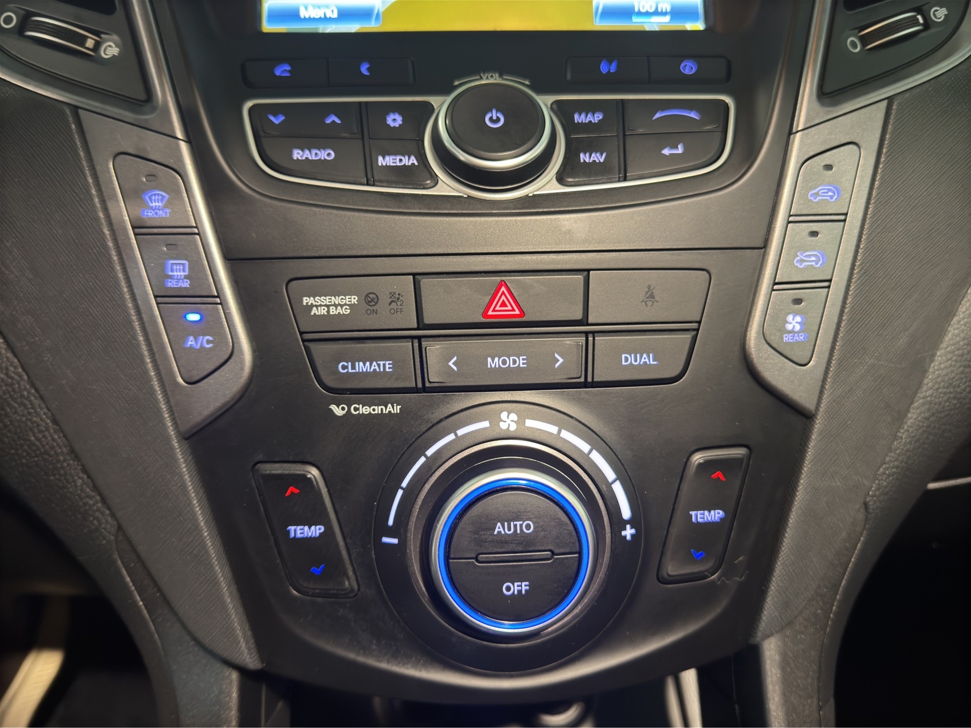 HYUNDAI Grand Santa Fe 2.2 CRDI Premium 4WD-image-13
