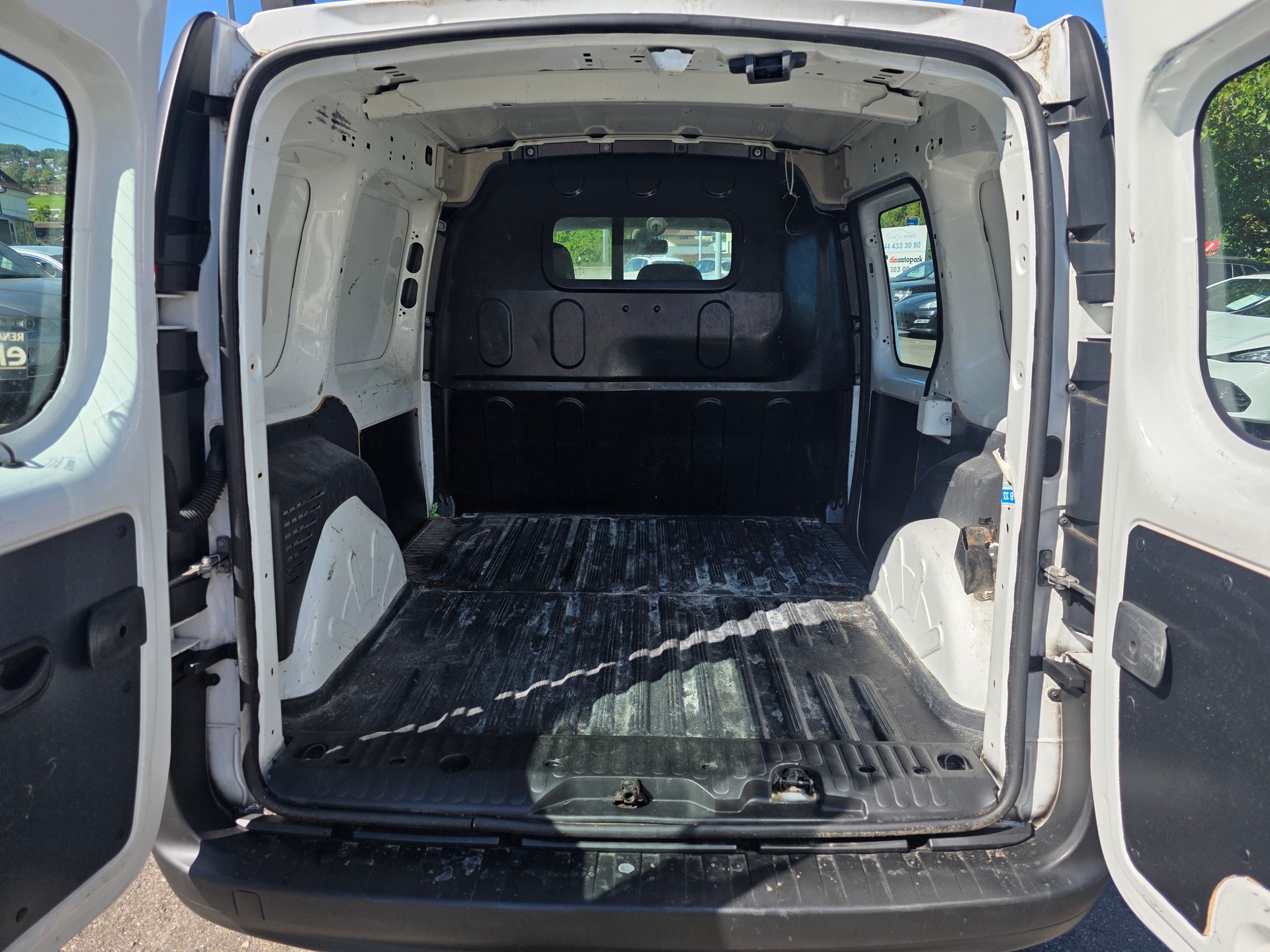 RENAULT Kangoo Medium TCe 115 ENERGY Business * Frisch ab MFK *-image-7