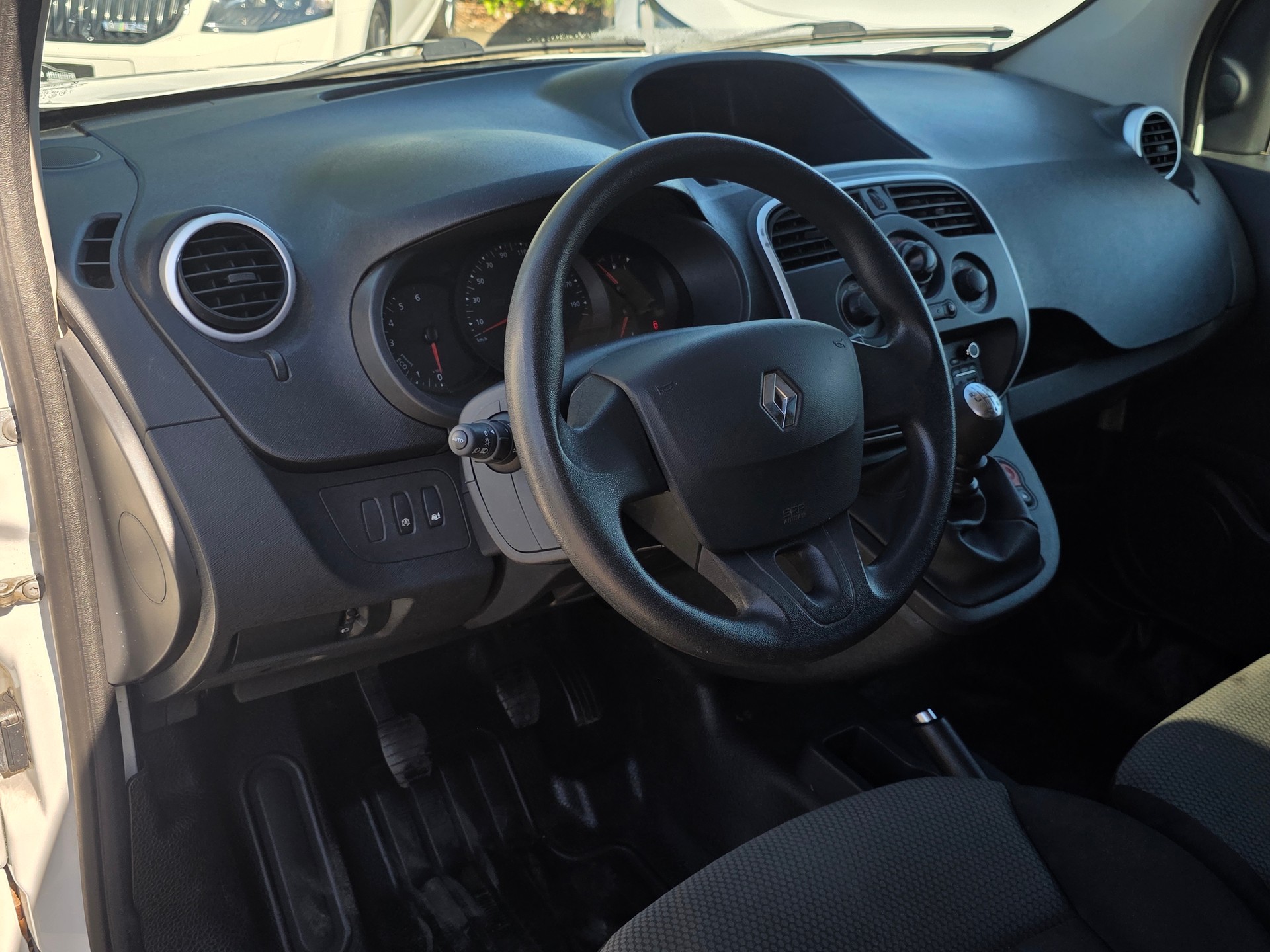 RENAULT Kangoo Medium TCe 115 ENERGY Business * Frisch ab MFK *-image-10