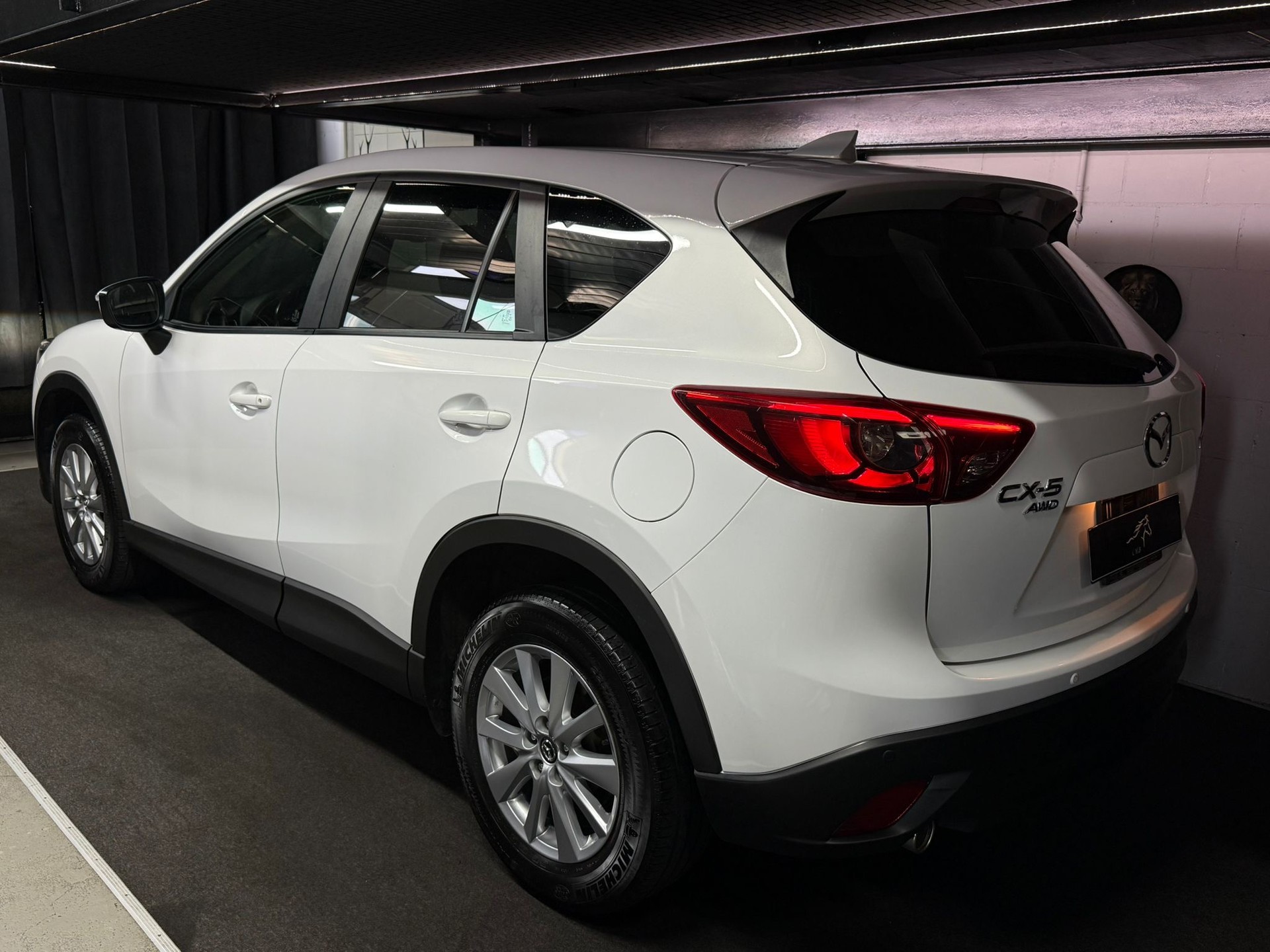 MAZDA CX-5 2.2 D Ambition AWD / Anhängerkupplung 2'000 KG / Aus Erster Hand-showroom-element-3