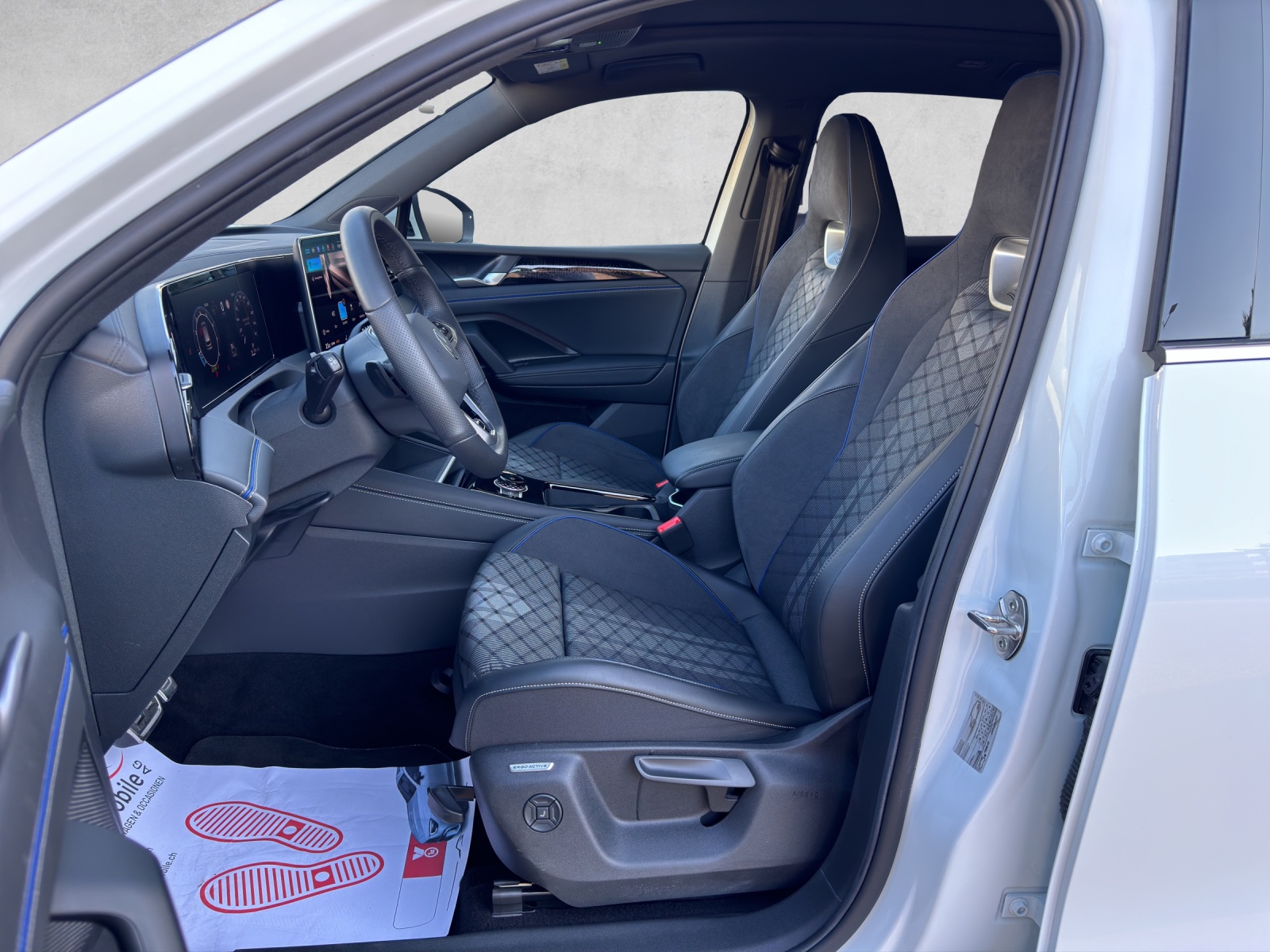 VW Tiguan 2.0 TSI DSG R-Line 4Motion-image-8