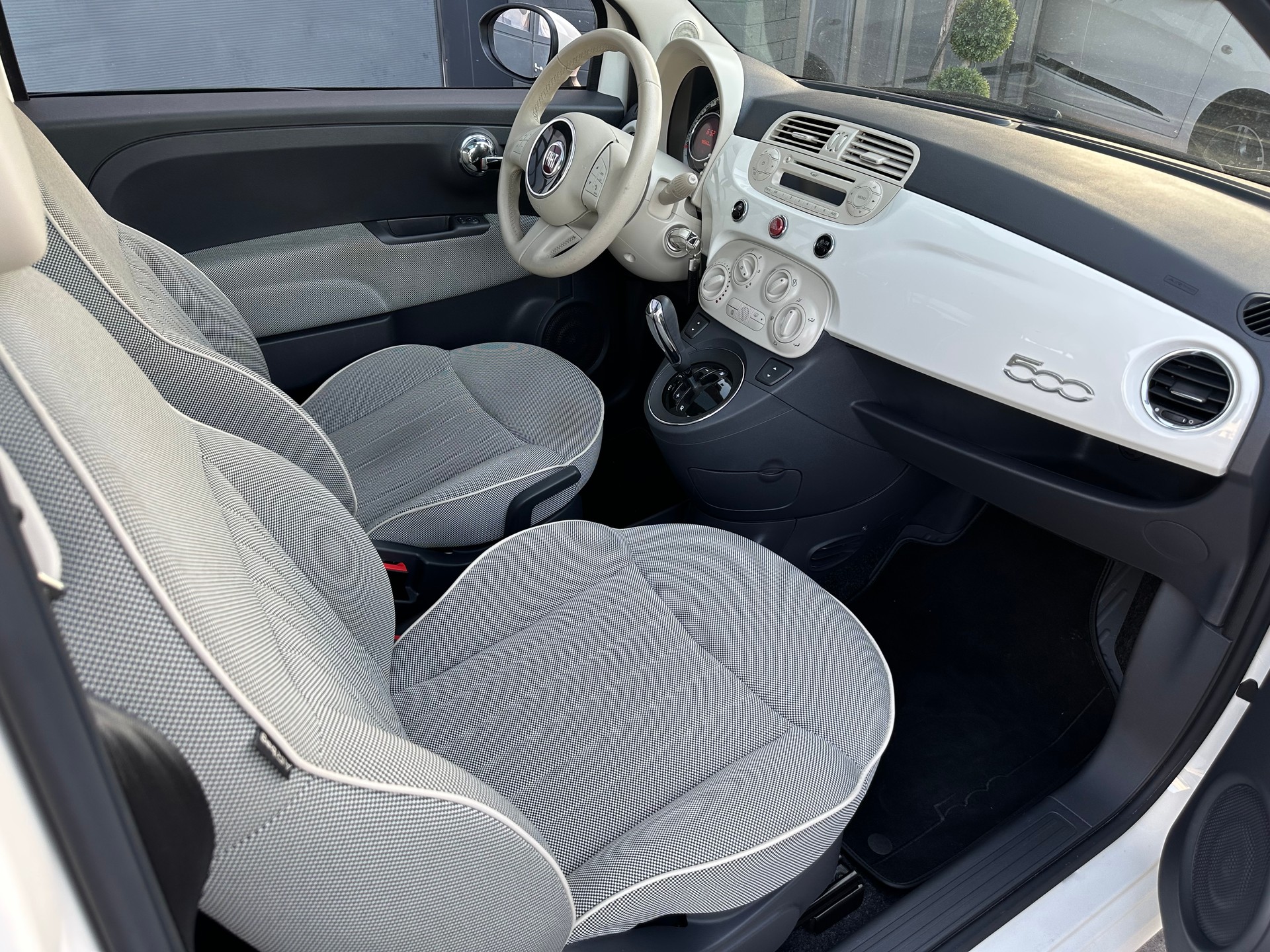 FIAT 500 1.2 Lounge Dualogic-image-17